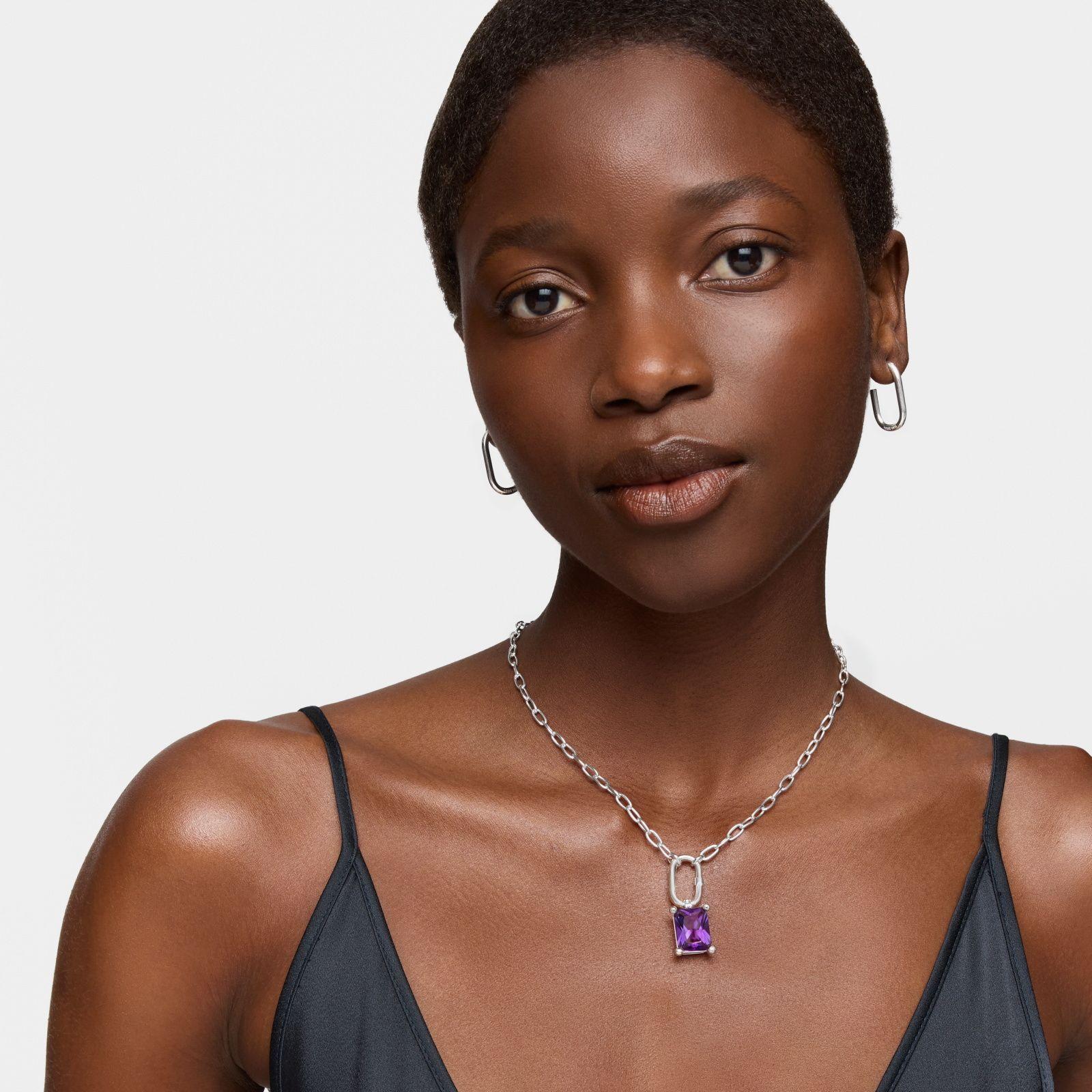 Colgante de plata y zafiro lila creado en laboratorio-3