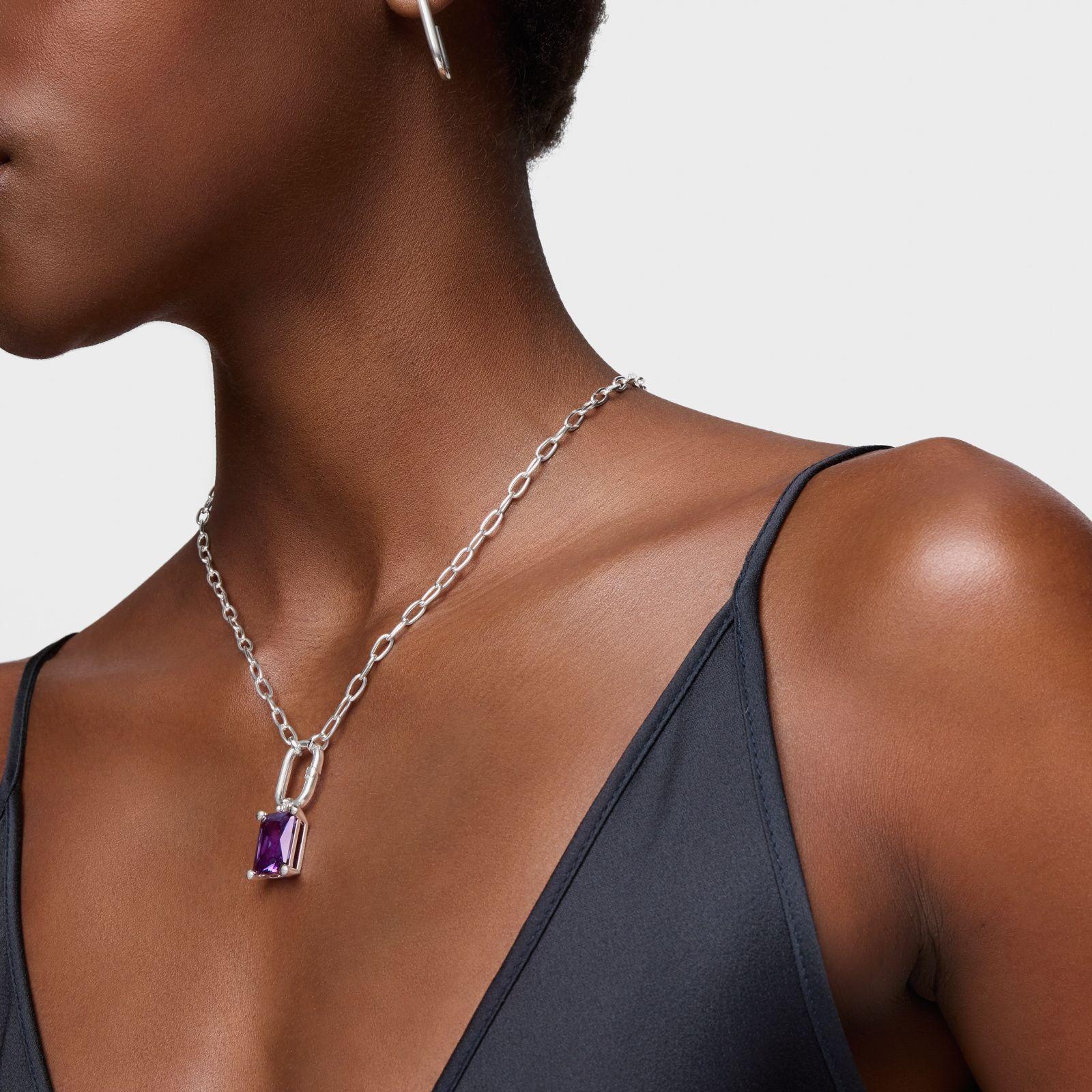 Colgante de plata y zafiro lila creado en laboratorio-4