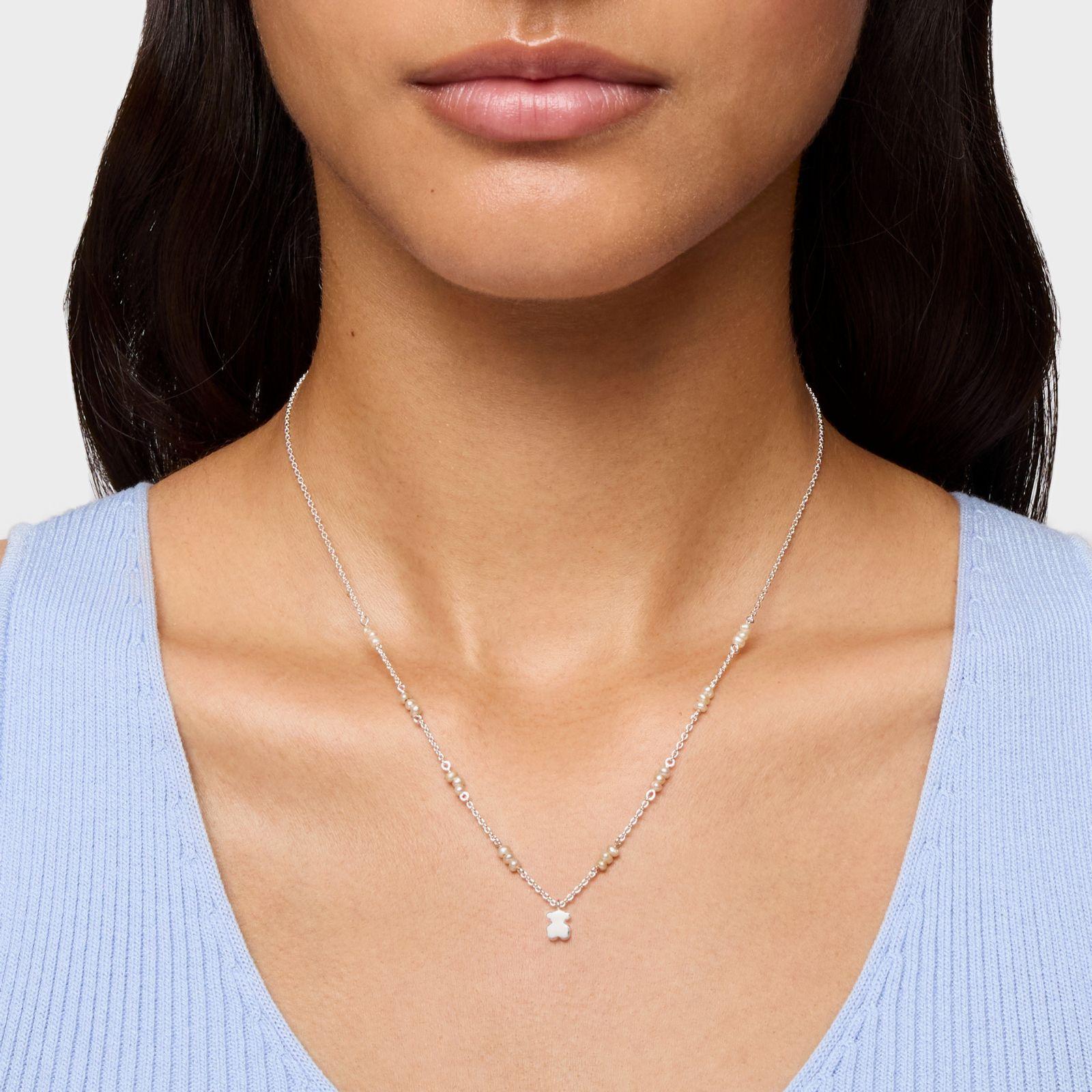 Collar corto de plata, perlas cultivadas y detalle oso Sweet Dolls-3