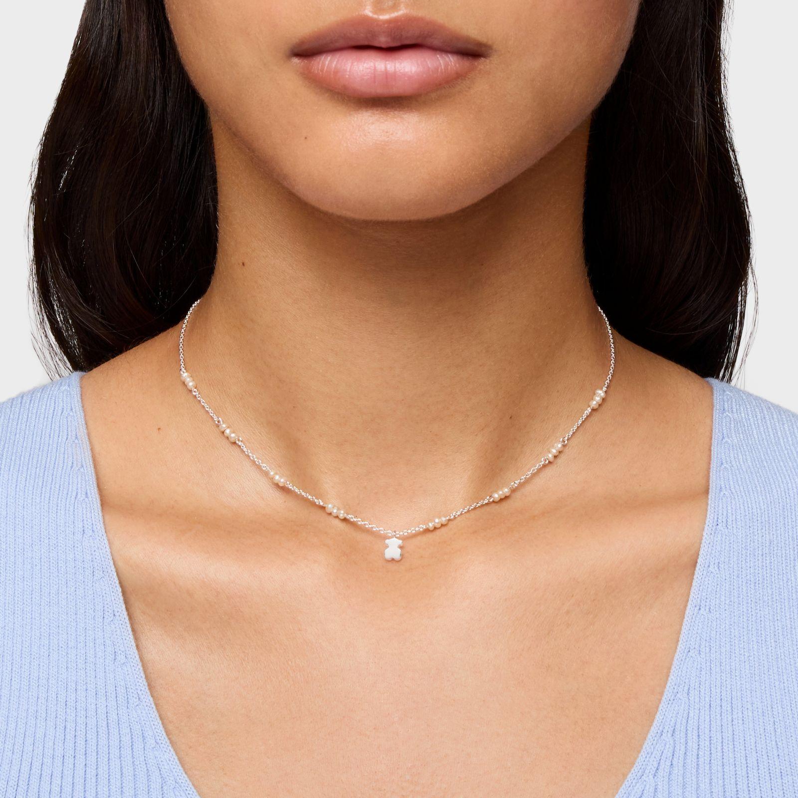 Collar corto de plata, perlas cultivadas y detalle oso Sweet Dolls-4