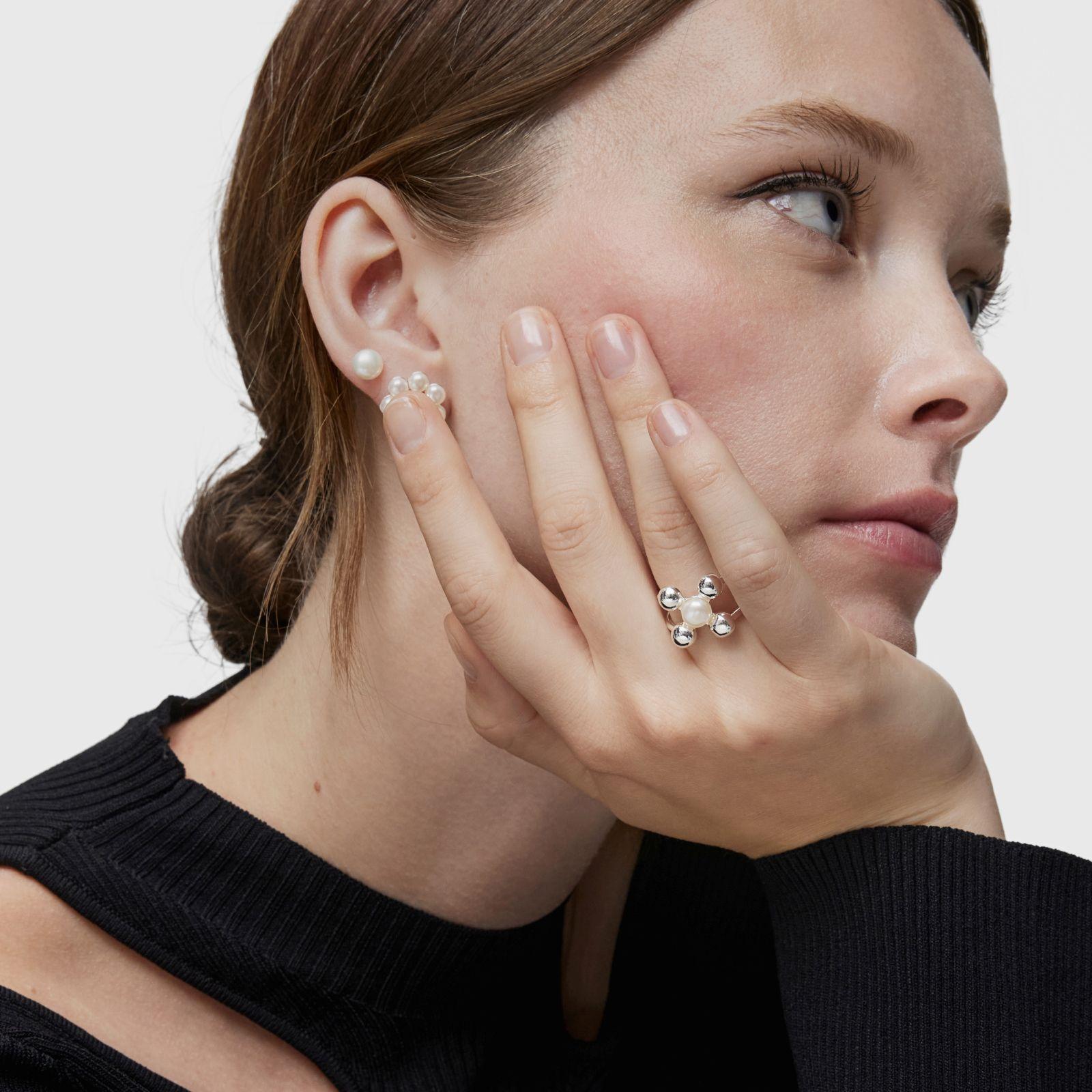 Anillo grande motivos de plata y perla cultivada Sugar Party-3