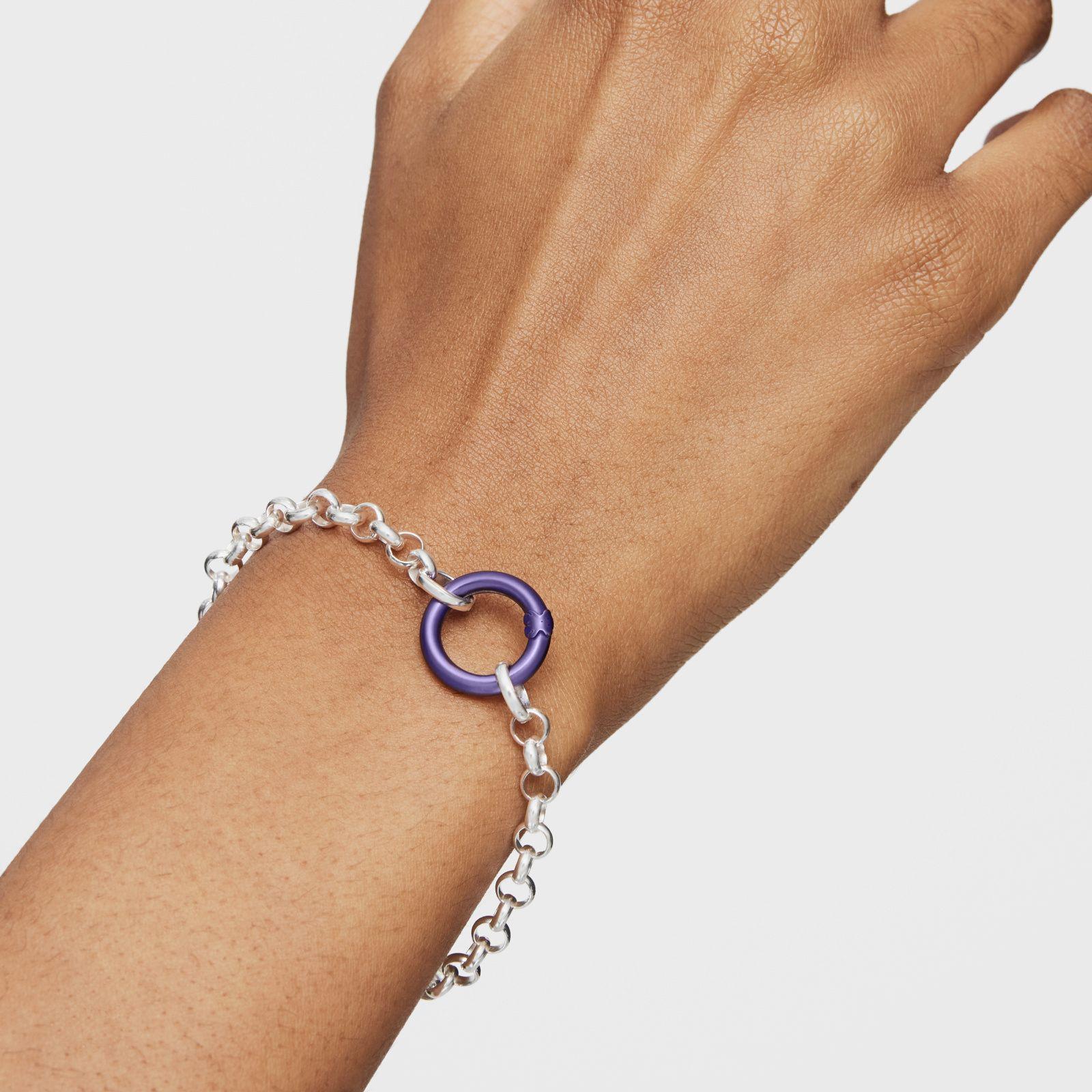 Colgante pequeña de plata en color morado Hold-5