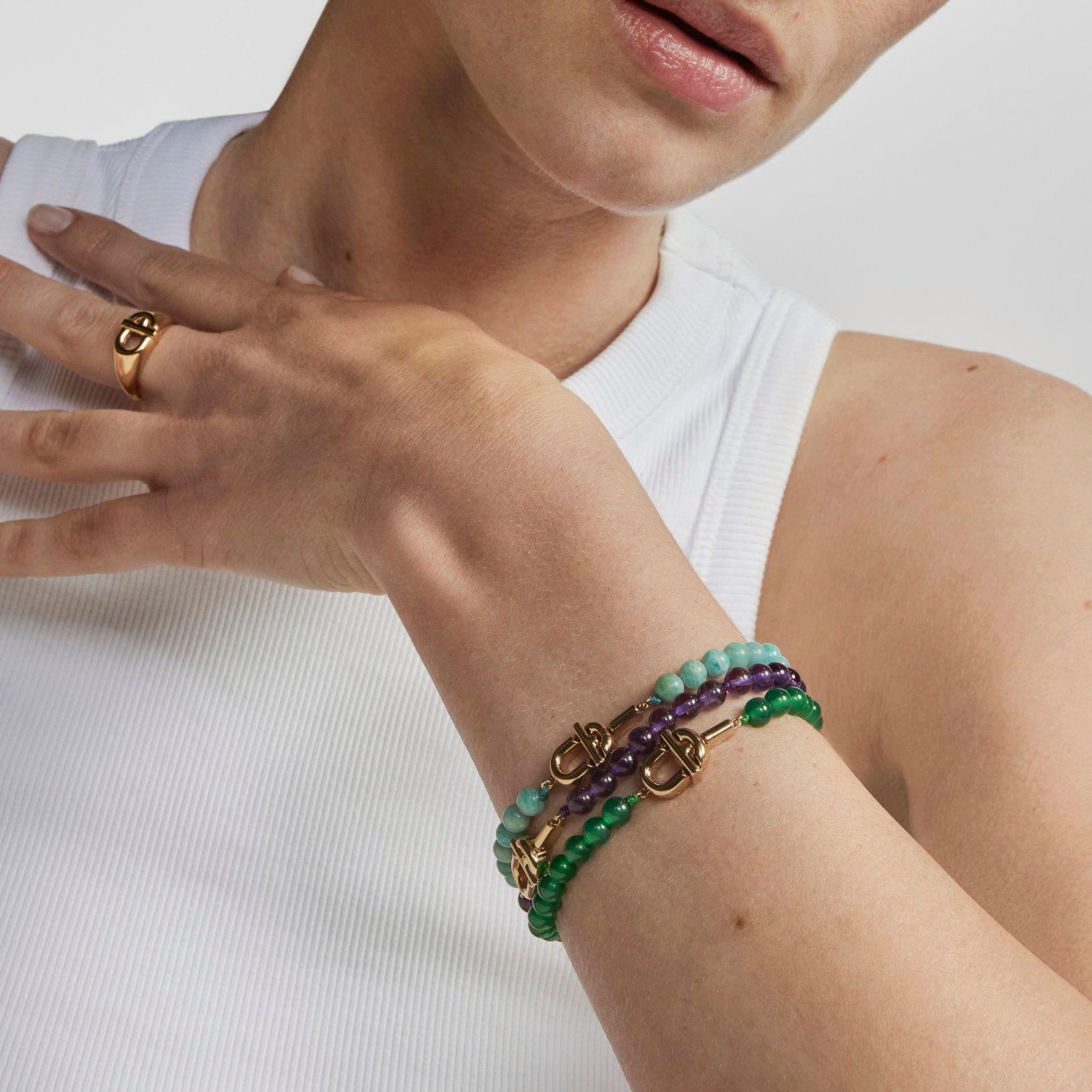 Pulsera con baño de oro sobre plata y calcedonias tratadas -4