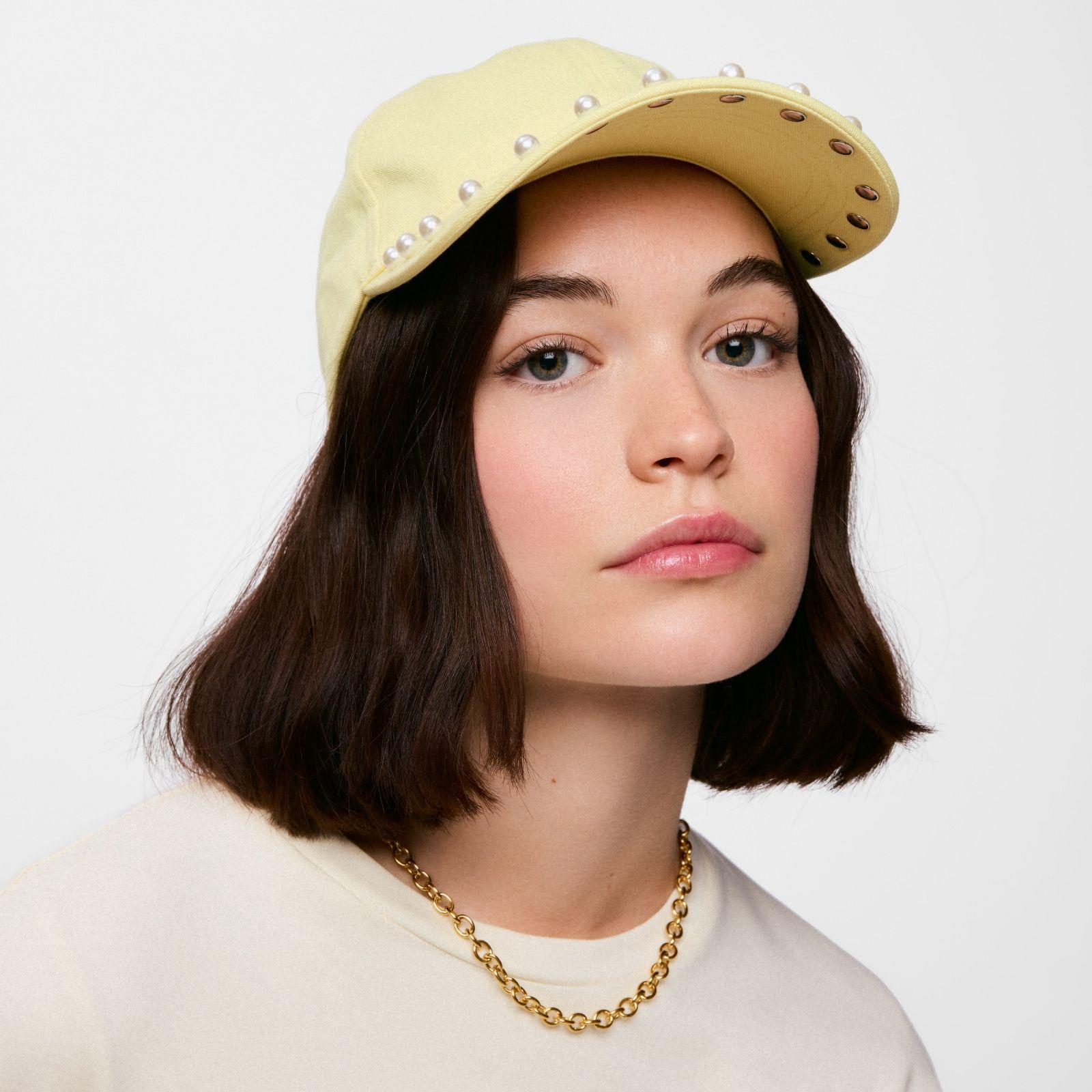 Gorra amarilla TOUS Pearls-2