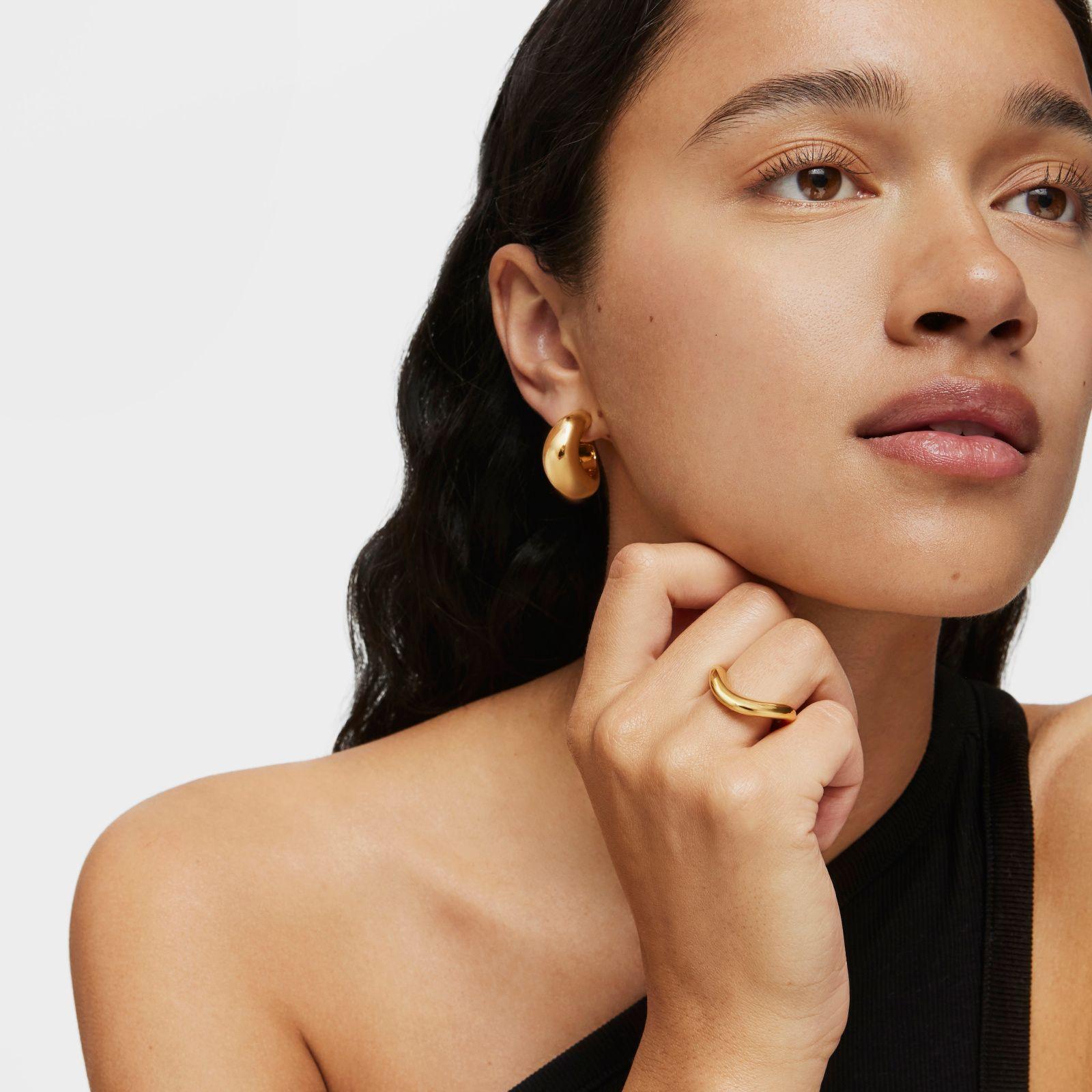 Anillo pequeño con baño de oro de 18 kt sobre plata-4