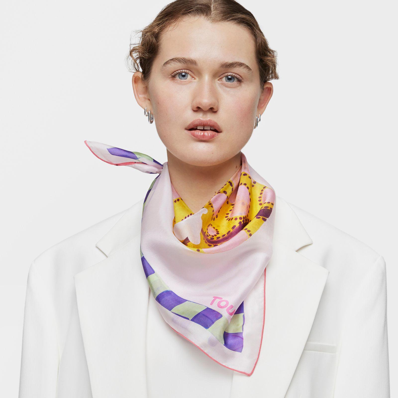 Pañuelo cuadrado pequeño rosa palo TOUS Doris-2