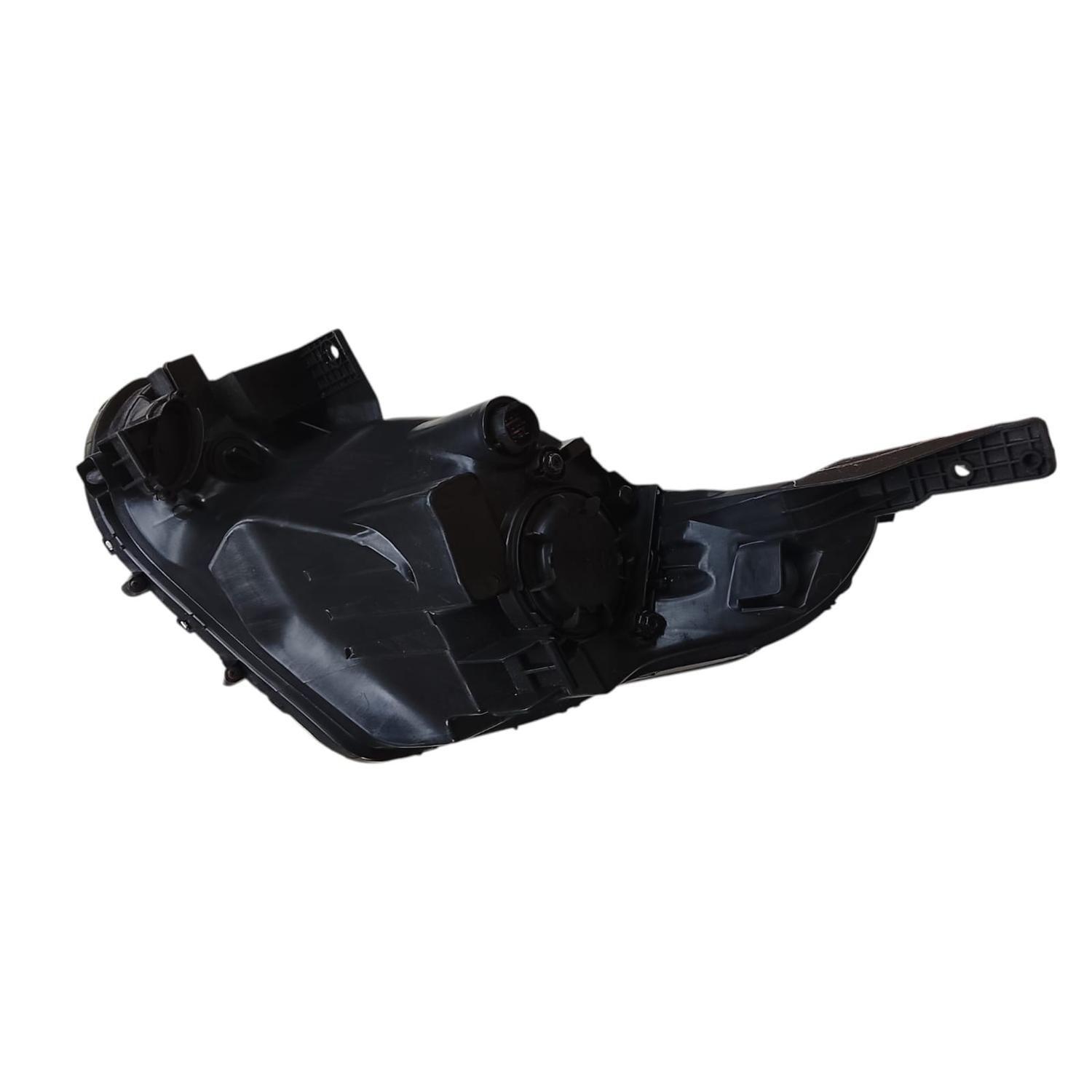 Optico Derecho Hyundai Verna 21-23-3