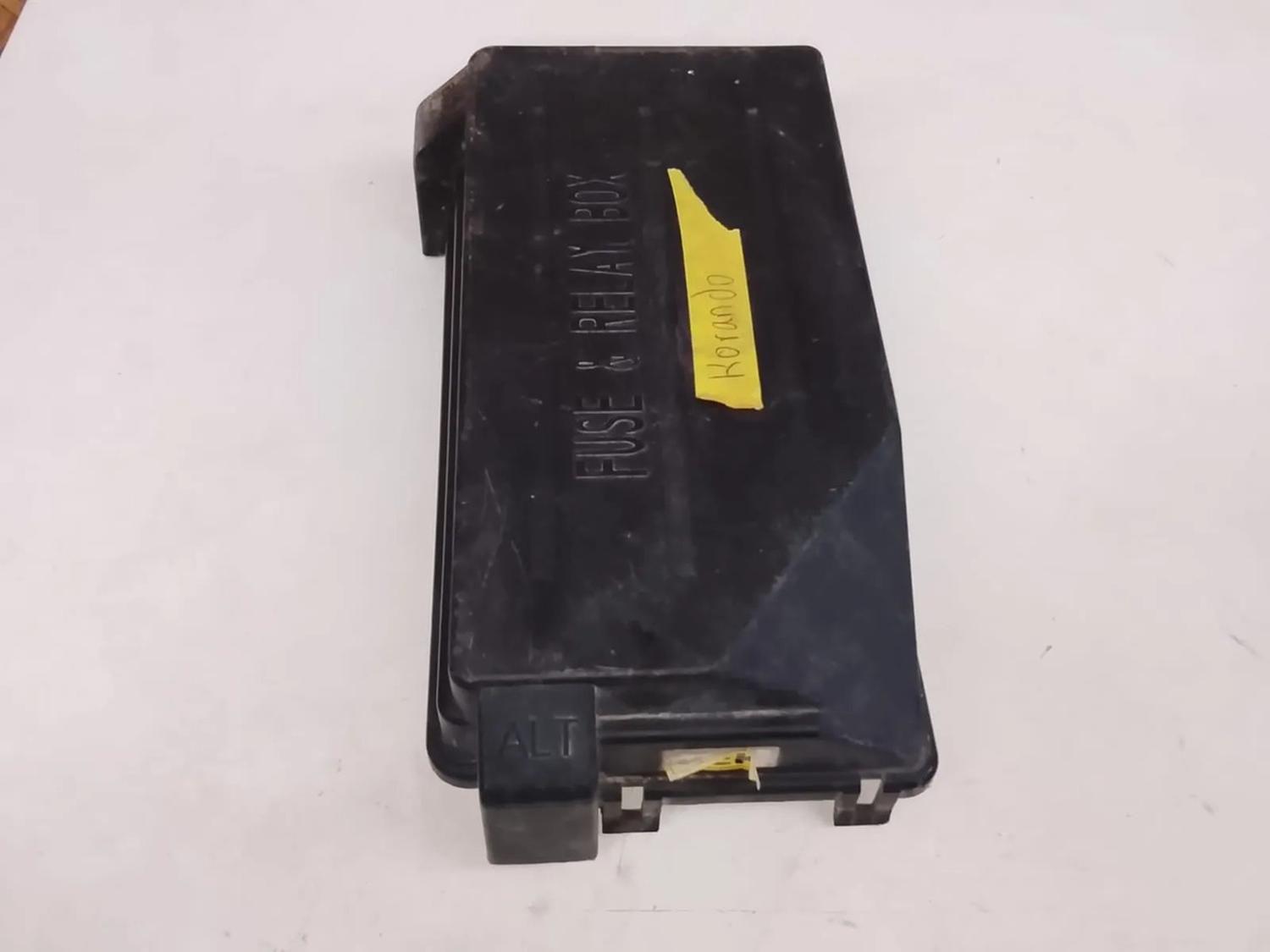 Tapa Fusibles Ssangyong Korando Sport 12/16-3