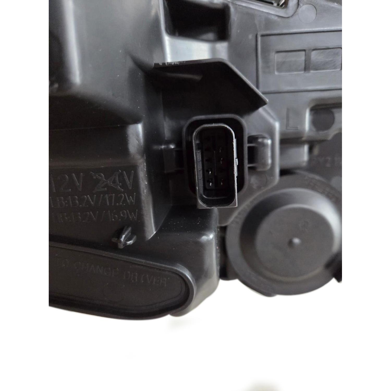 OPTICO RH PEUGEOT 208/2008 2025/2026-3