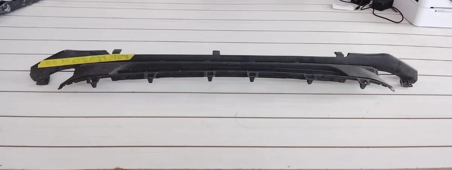 Rejilla Inferior Peugeot 208 2015/2020 Negro-4