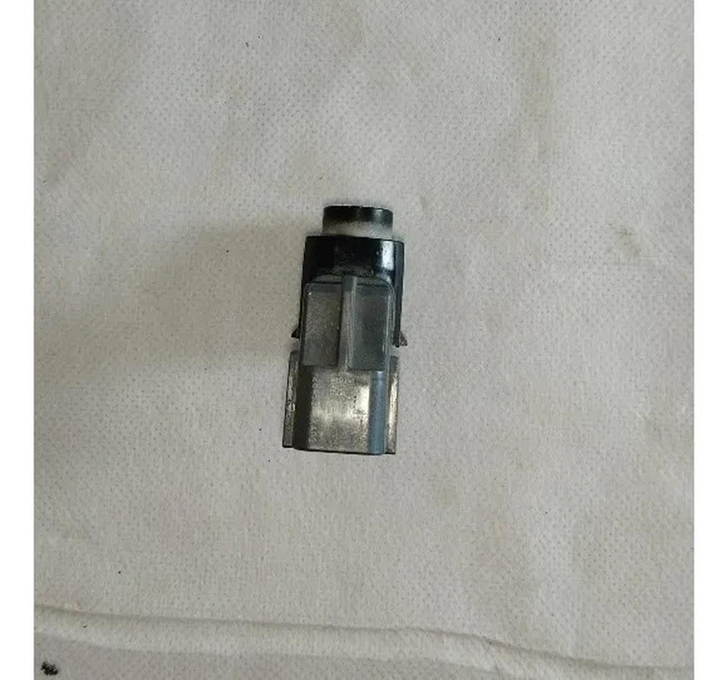 Sensor Retroceso Nissan Navara Negro-2