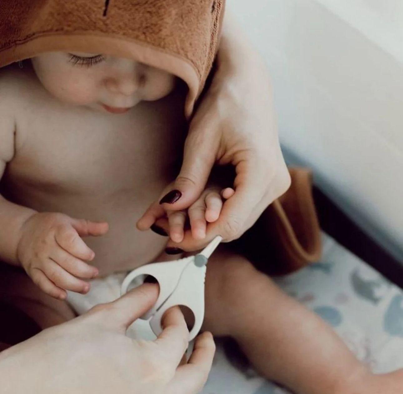 Tijera Corta Uñas Higiene Del Bebe-3