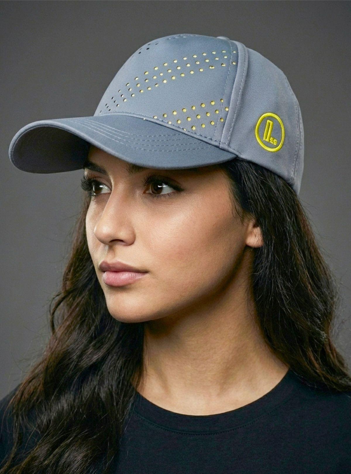 Gorra Deportiva Jockey Trucker mujer Gris – Transpirable con Corte Láser-0