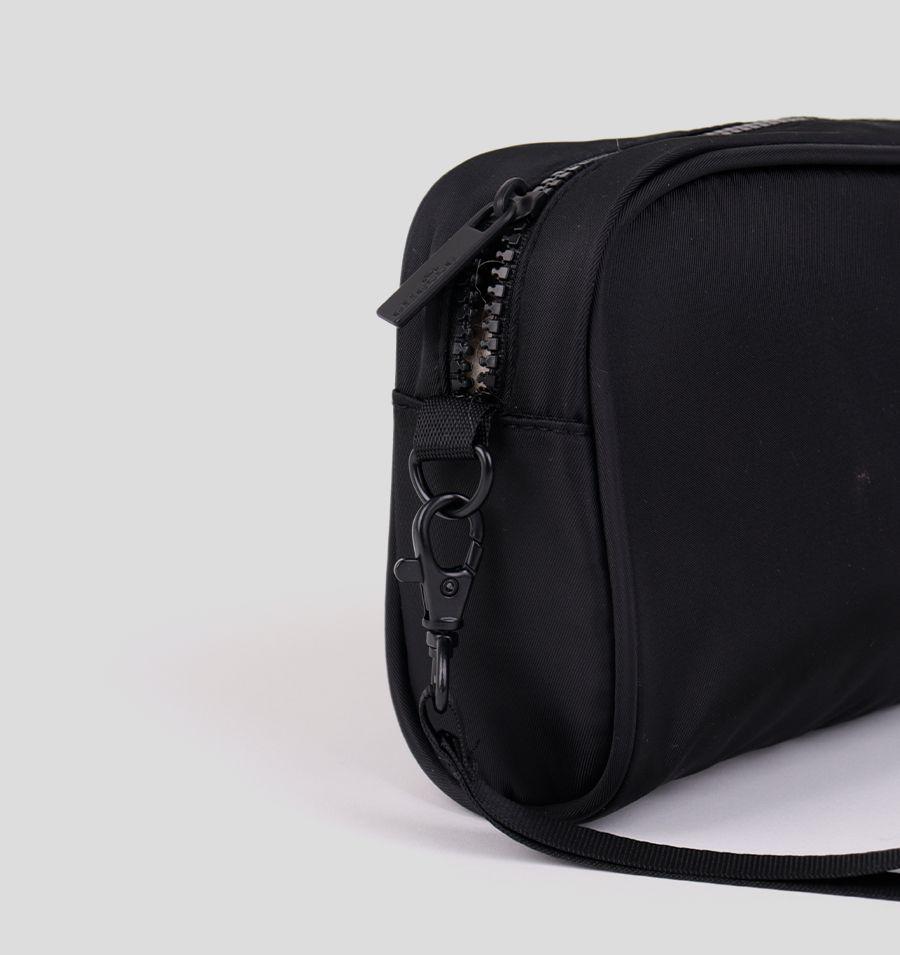 COSMETQUERO MUJER ELLESSE CLONMEL NEGRO-2