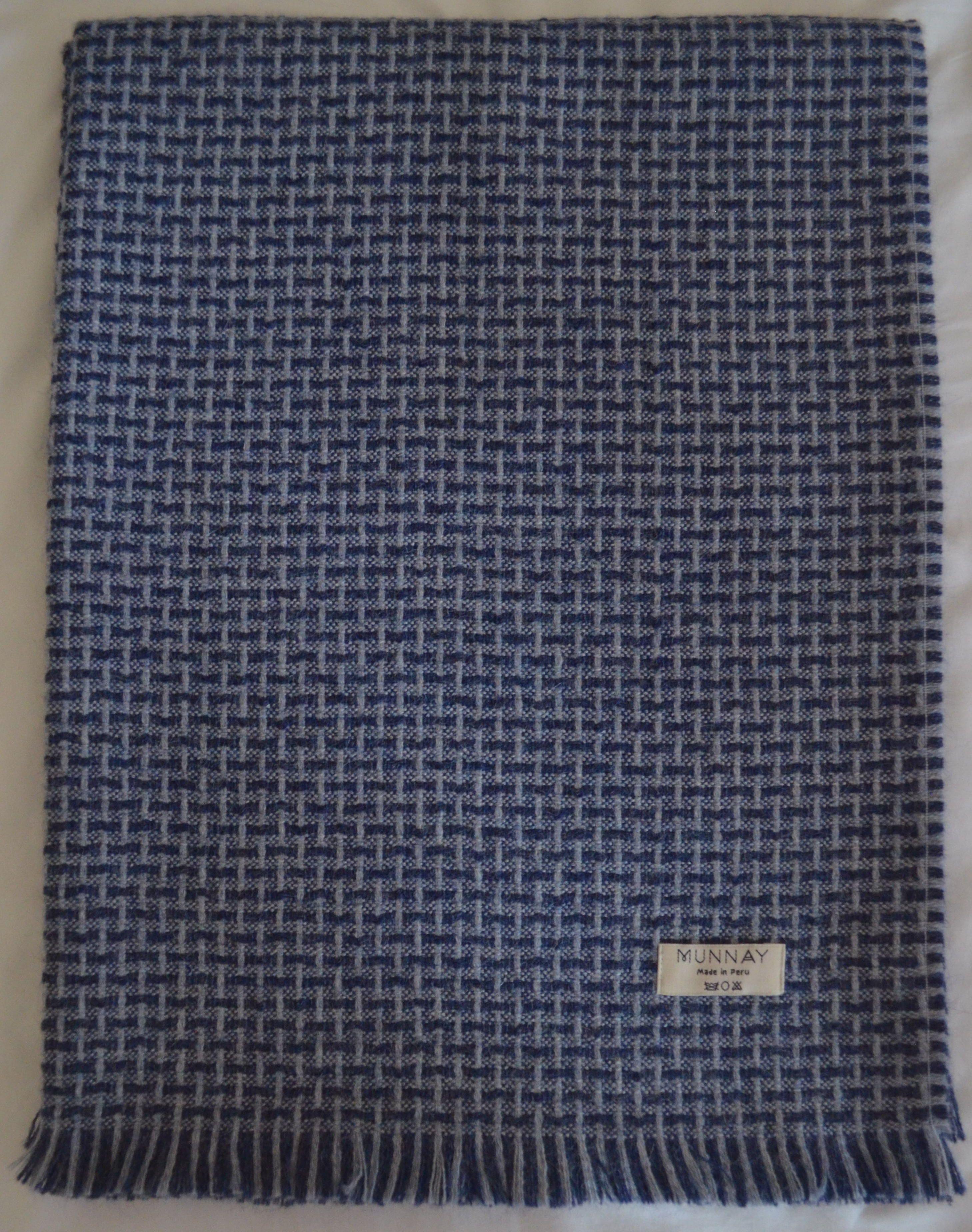 Manta 100% Baby Alpaca - Ruwa Azul Marino-3