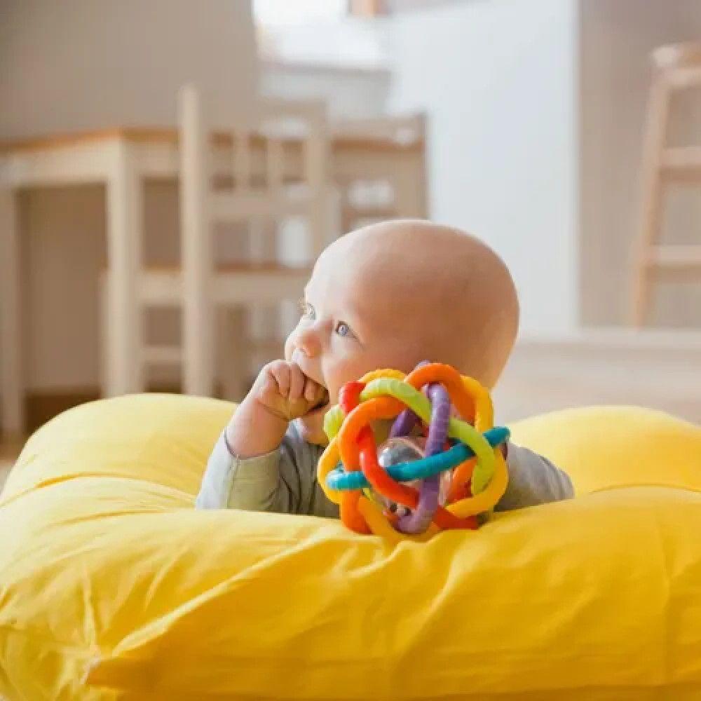 Juguete Pelota Sonajero Bebe Bendy Playgro Sensorial-5