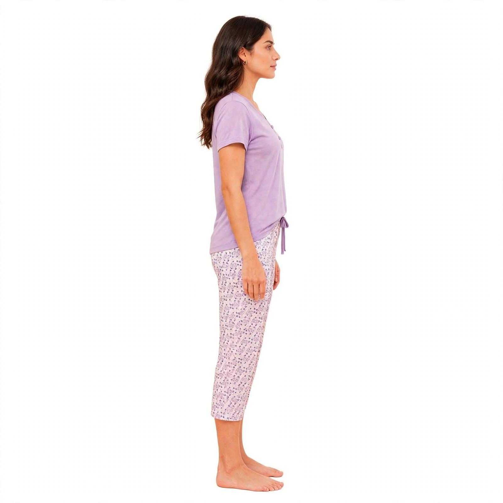 Pijama algodón polera con botones y capri estampado ramitas 262597-1