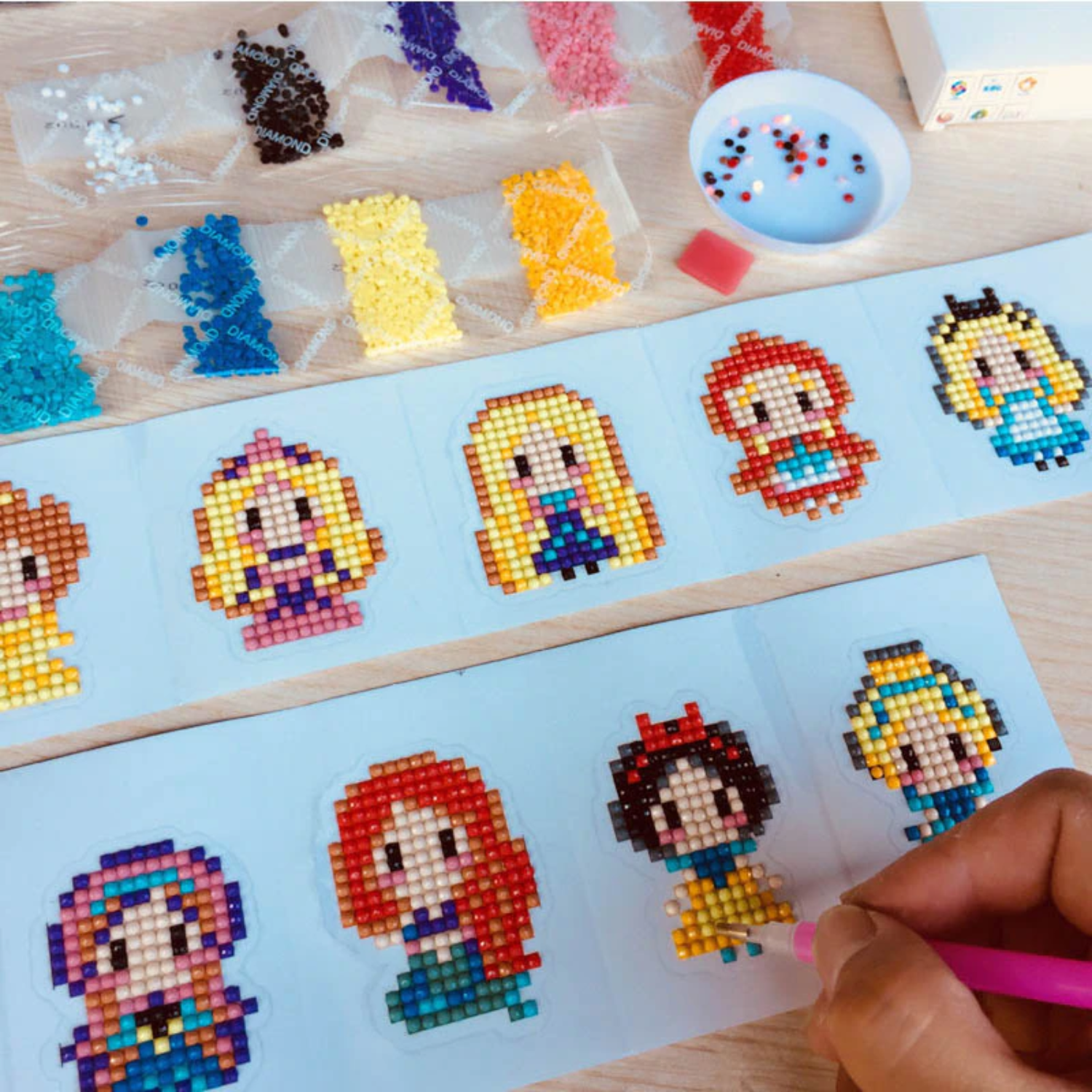 Kit stickers Pintura por Diamantes - Mundo princesas-1
