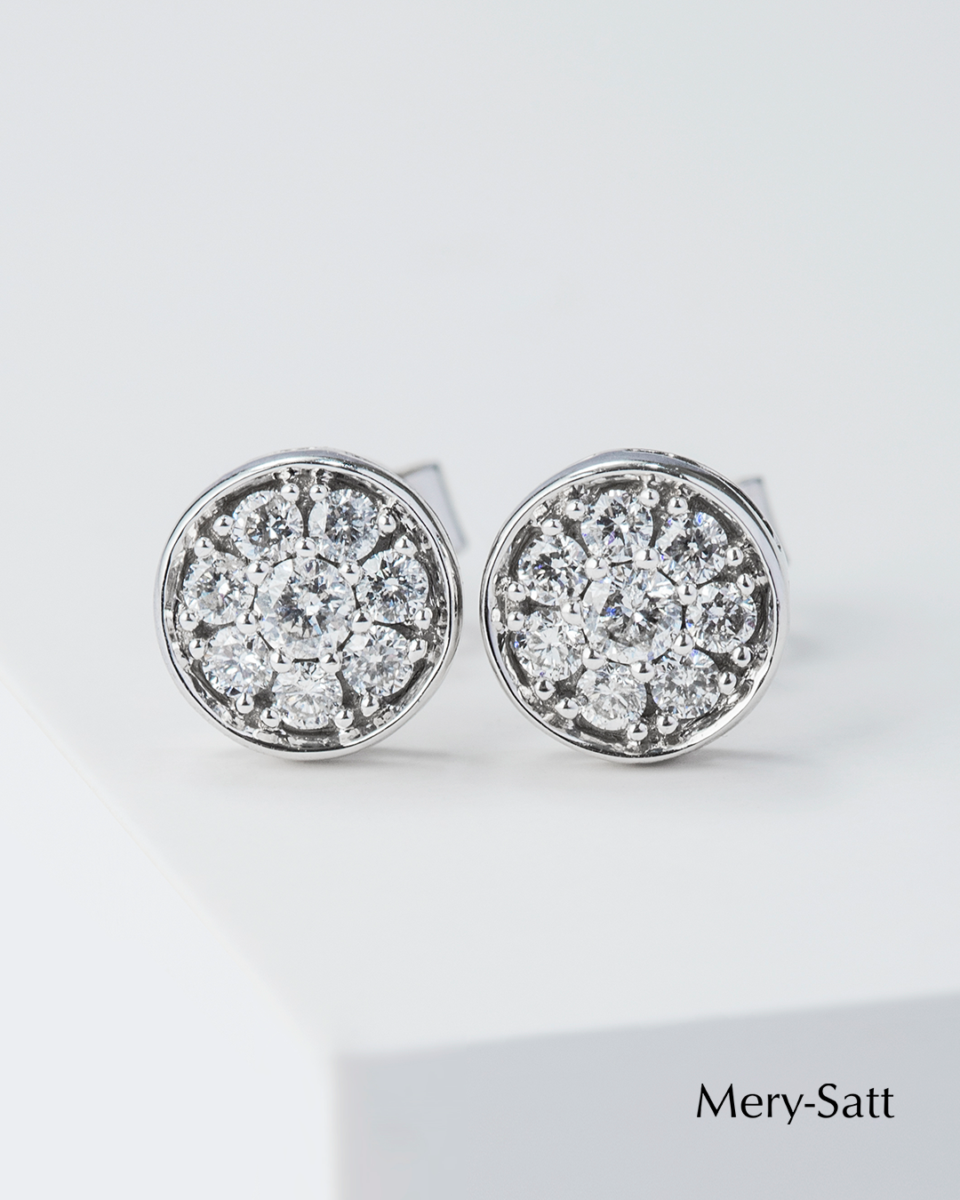 Aros Oro Blanco 18K Sofia 29Ct 6Mm-1