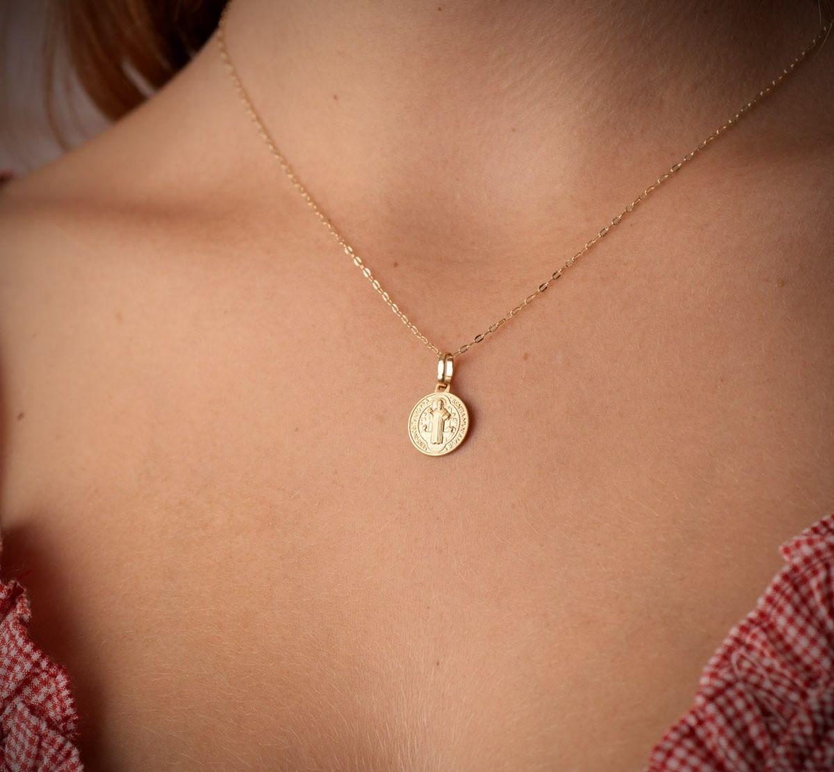 Medalla San Benito 12Mm Oro 18K-1