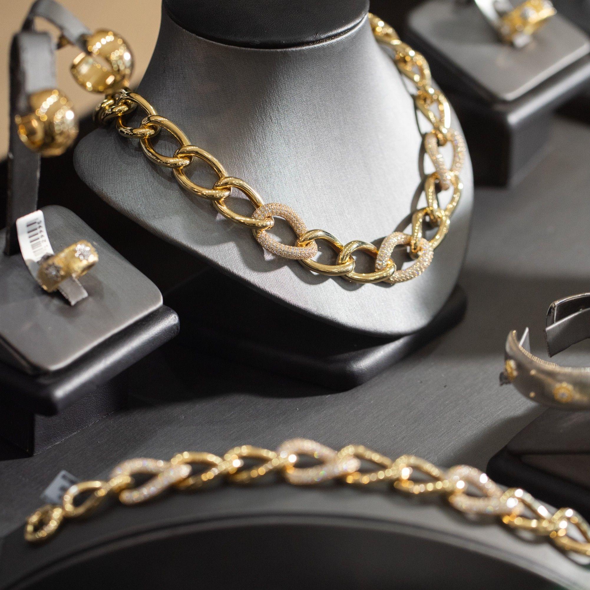 COLLAR ESLABONES ESSENZA-2