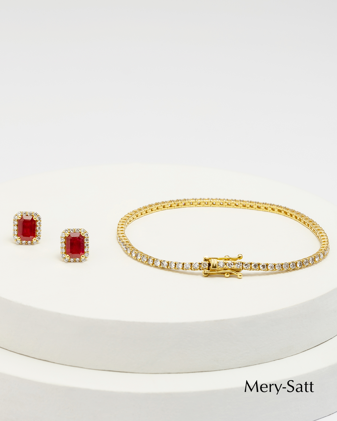 Aros Rubi Y Diamantes En Oro Amarillo 18 Kt-2
