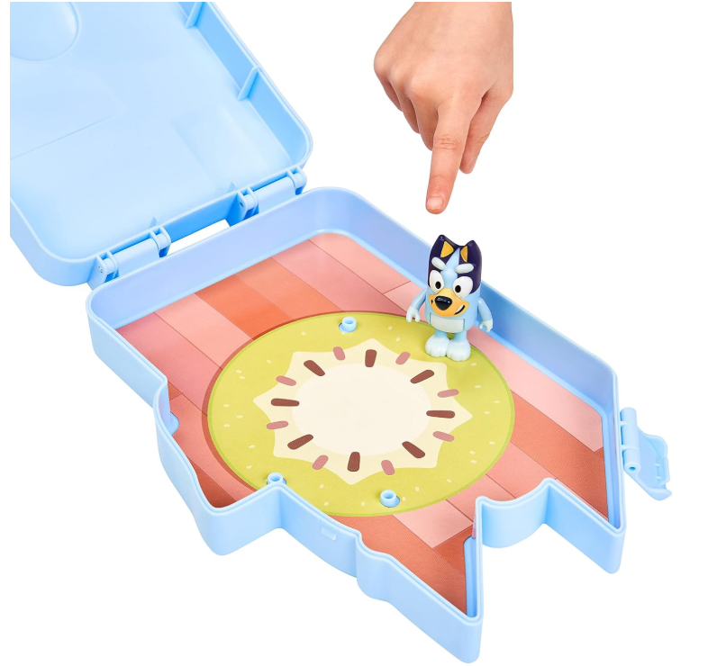 BLUEY MALETA DELUXE PARA JUGAR Y LLEVAR-5
