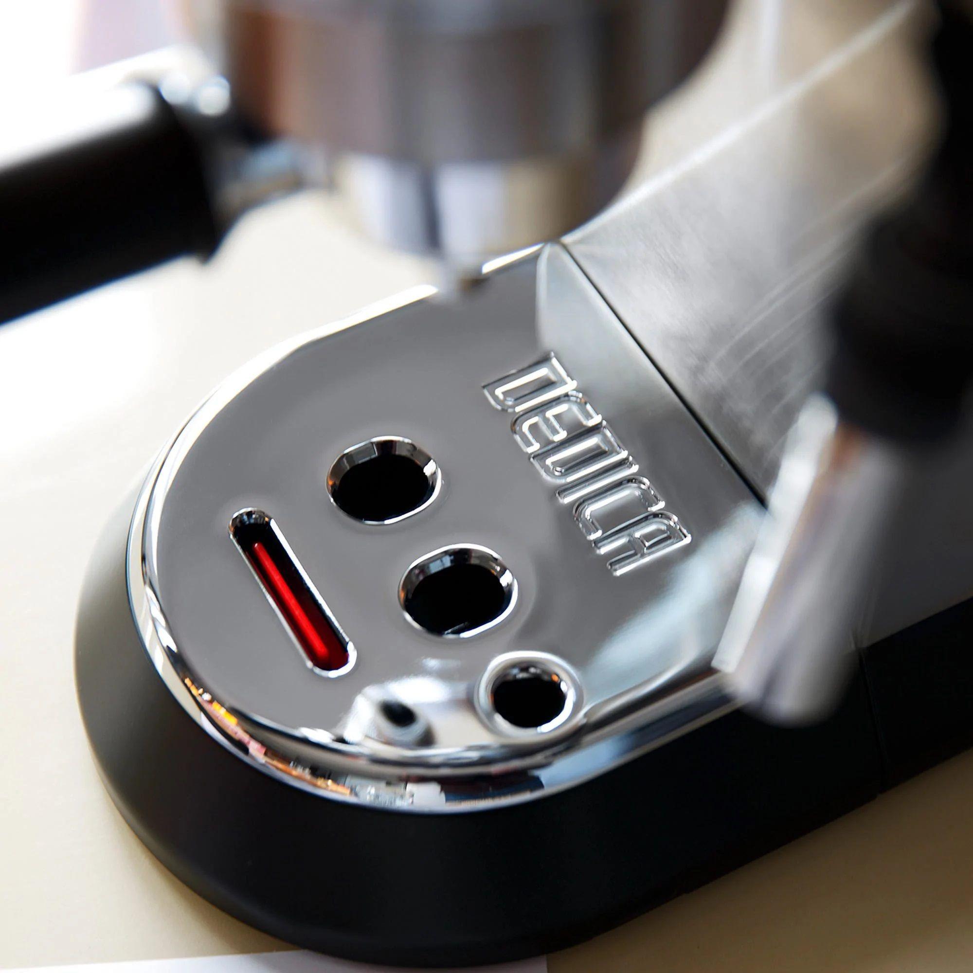 Cafetera DeLonghi Dedica Negro EC 685 BK-8