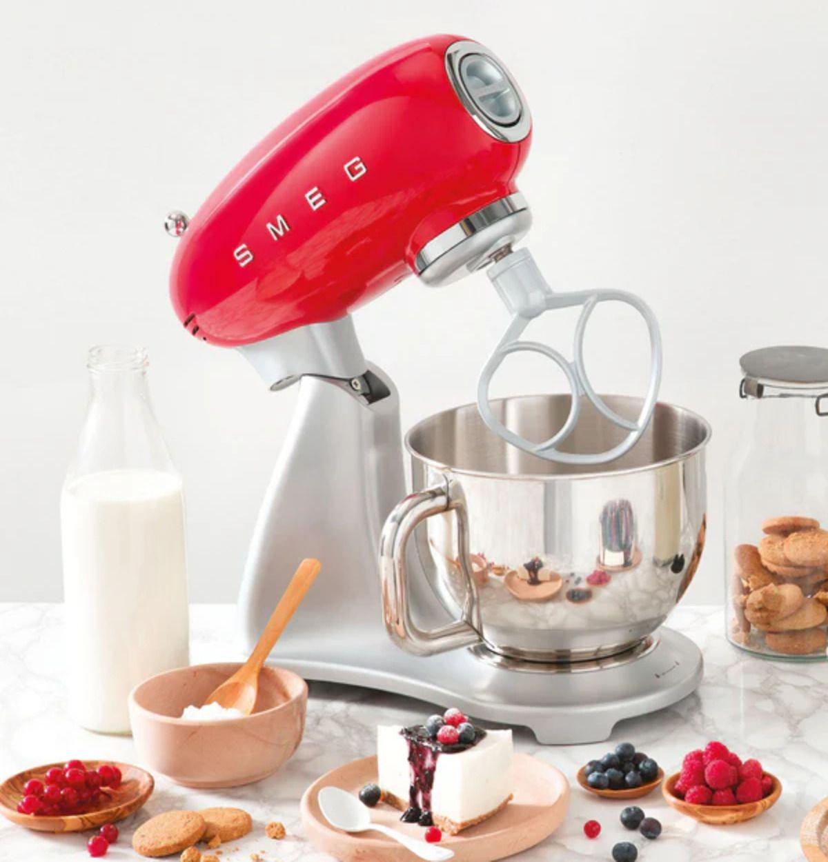 Batidora Smeg Stand Mixer Rojo modelo SMF02RDEU-3