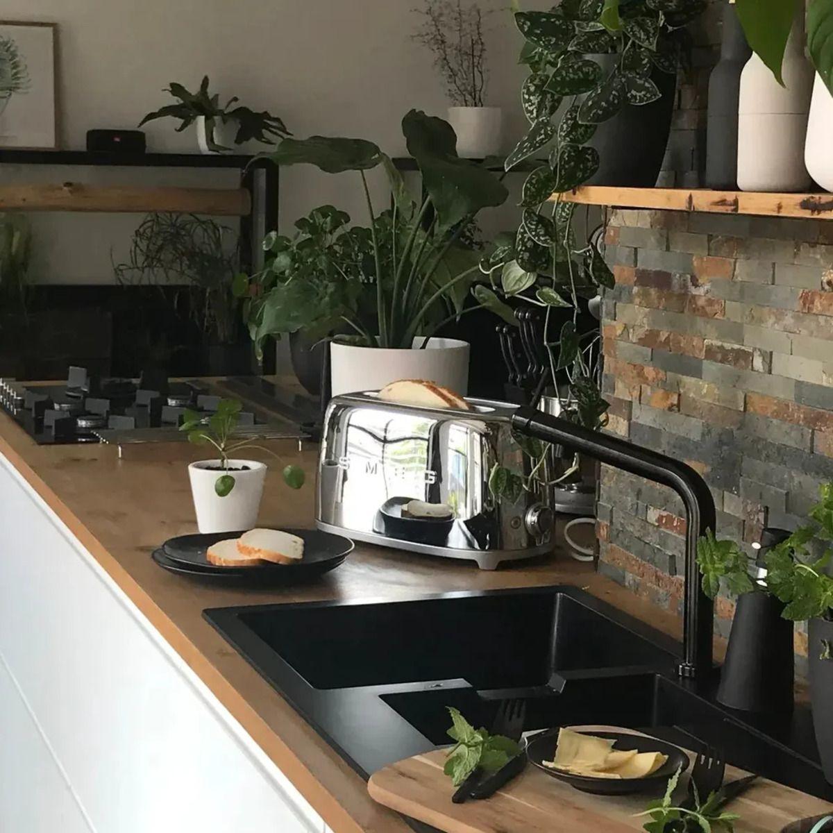 Tostador Smeg 4 panes Acero modelo TSF02SSEU-6