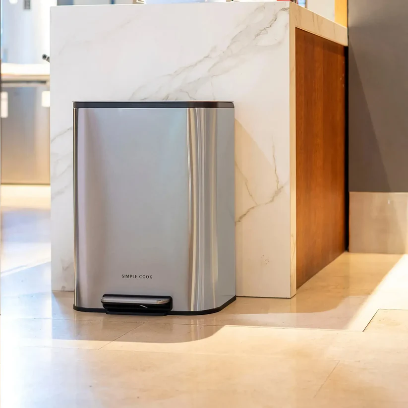 Basurero 50L con Pedal Mate y Anti Huellas Simple Cook-4