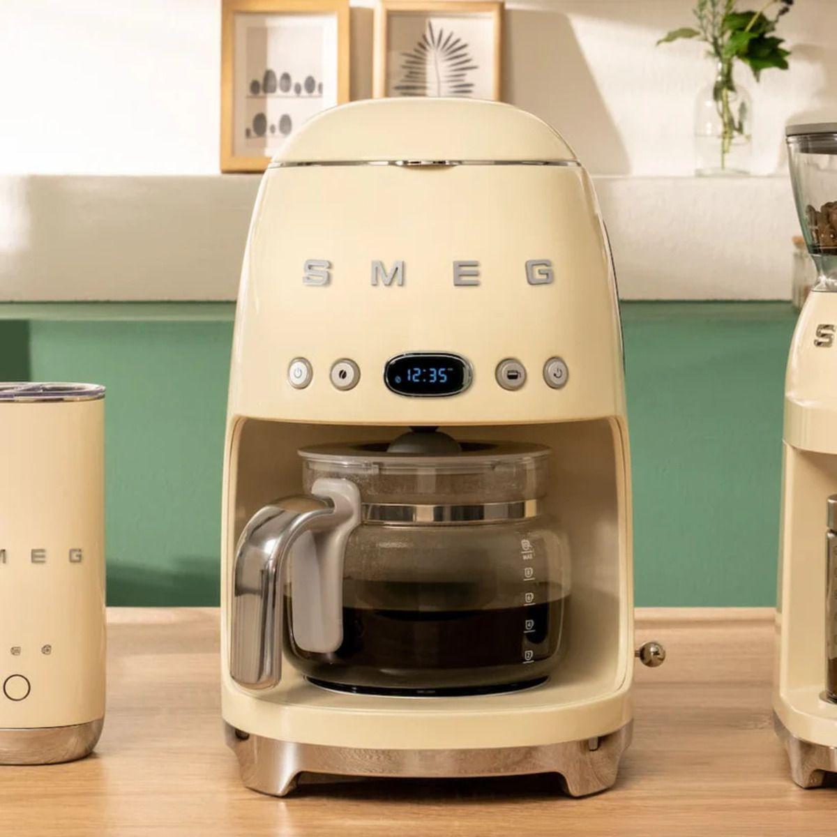 Cafetera de goteo Smeg Crema-2