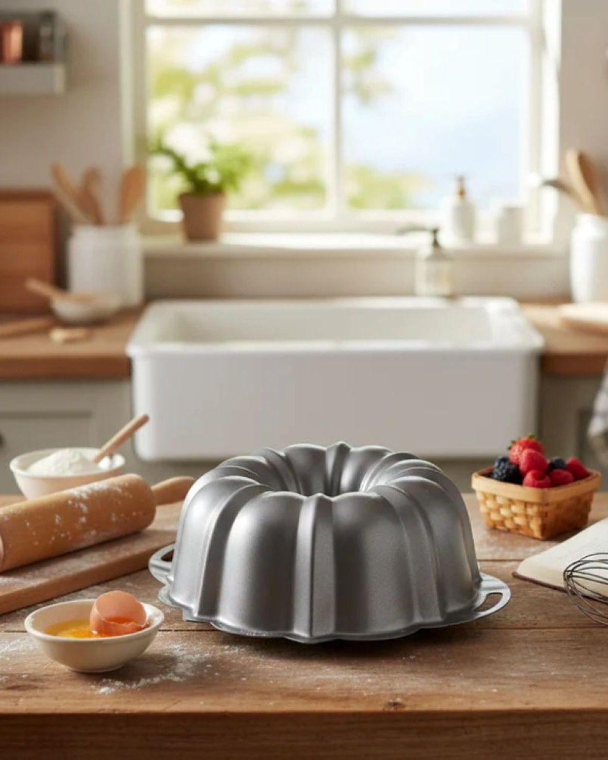 ProForm Anniversary Bundt Pan with Handles Nordic Ware-5