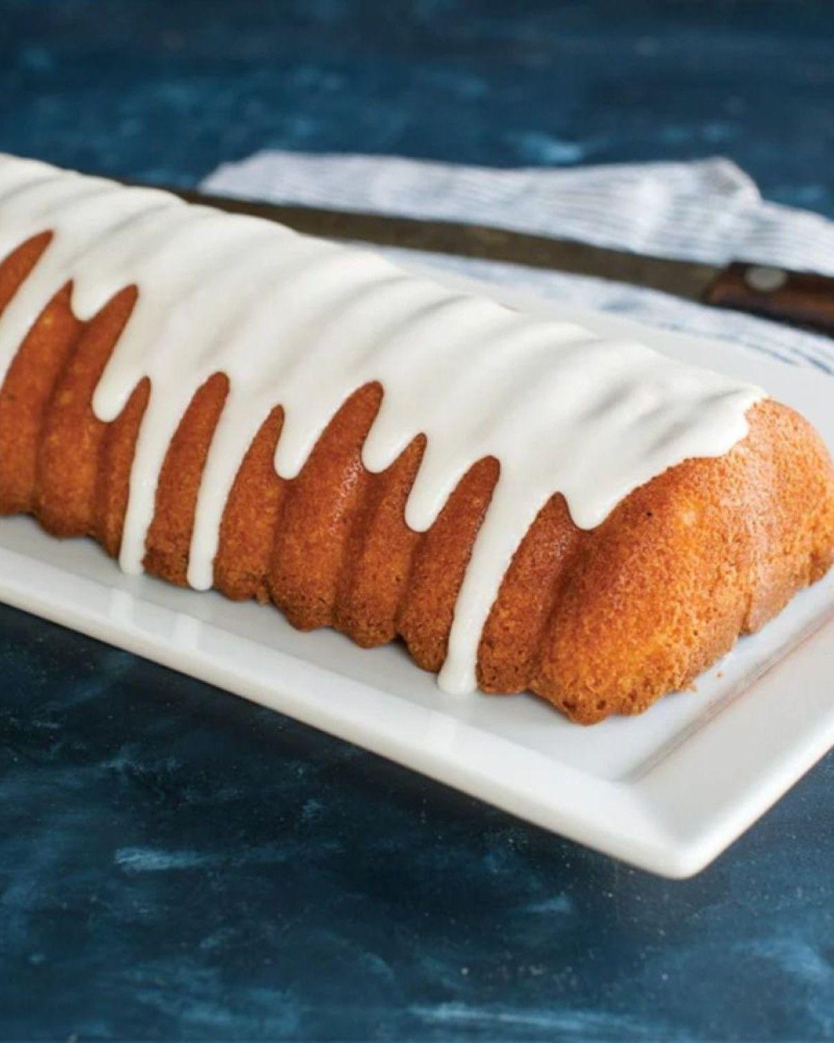 Cinnamon Bread & Almond Loaf Pan Nordic Ware-3