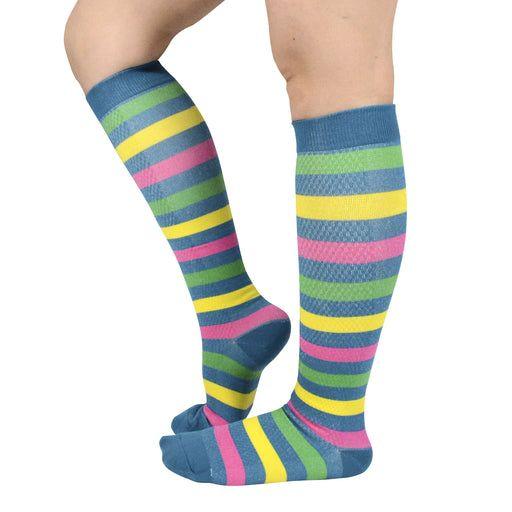 Bucaneras de Compresión Líneas Coloridas Sobre Turquesa-0