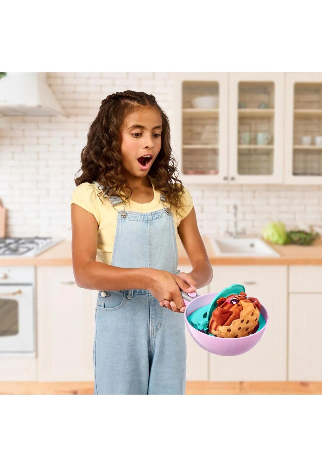 Cookeez Makery Peluche Pancake Voltea el Sarten S2 Sorpresa-8