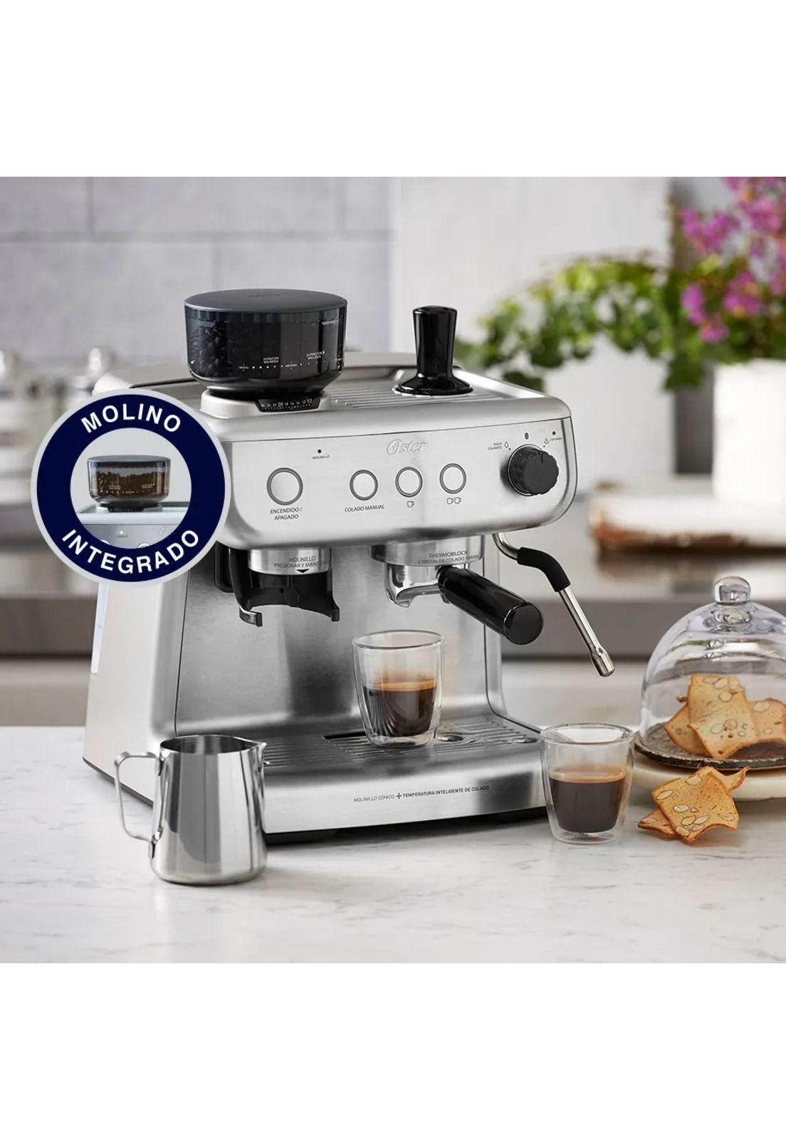 Oster Cafetera para Espresso Perfect Brew 15 Bares con Molino Integrado BVSTEM7300-8