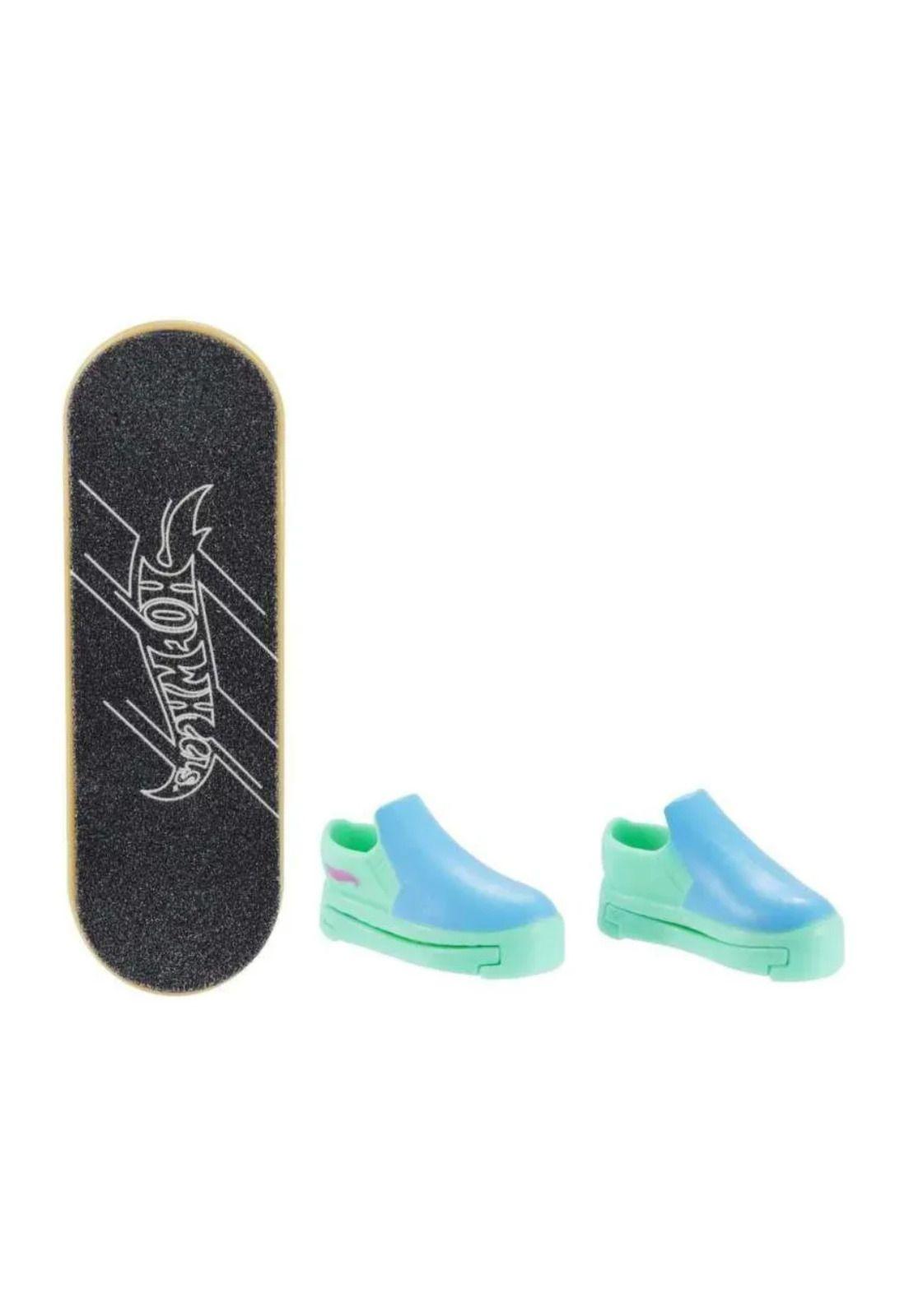 Hot Wheels Patineta de Skate con Tenis Aleatorio-1
