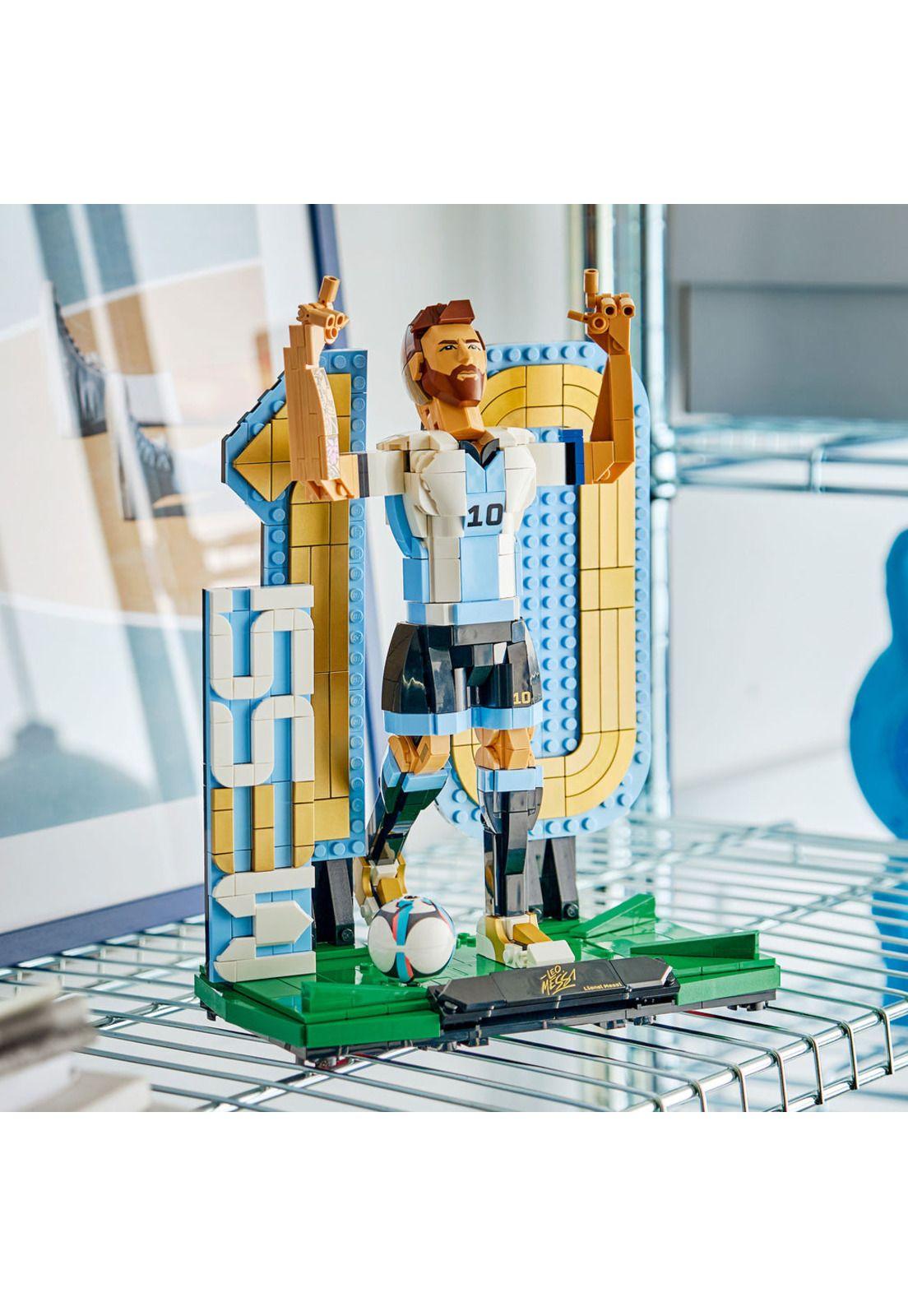 LEGO Special Edition - Lionel Messi: Leyenda del Futbol - 43015-4