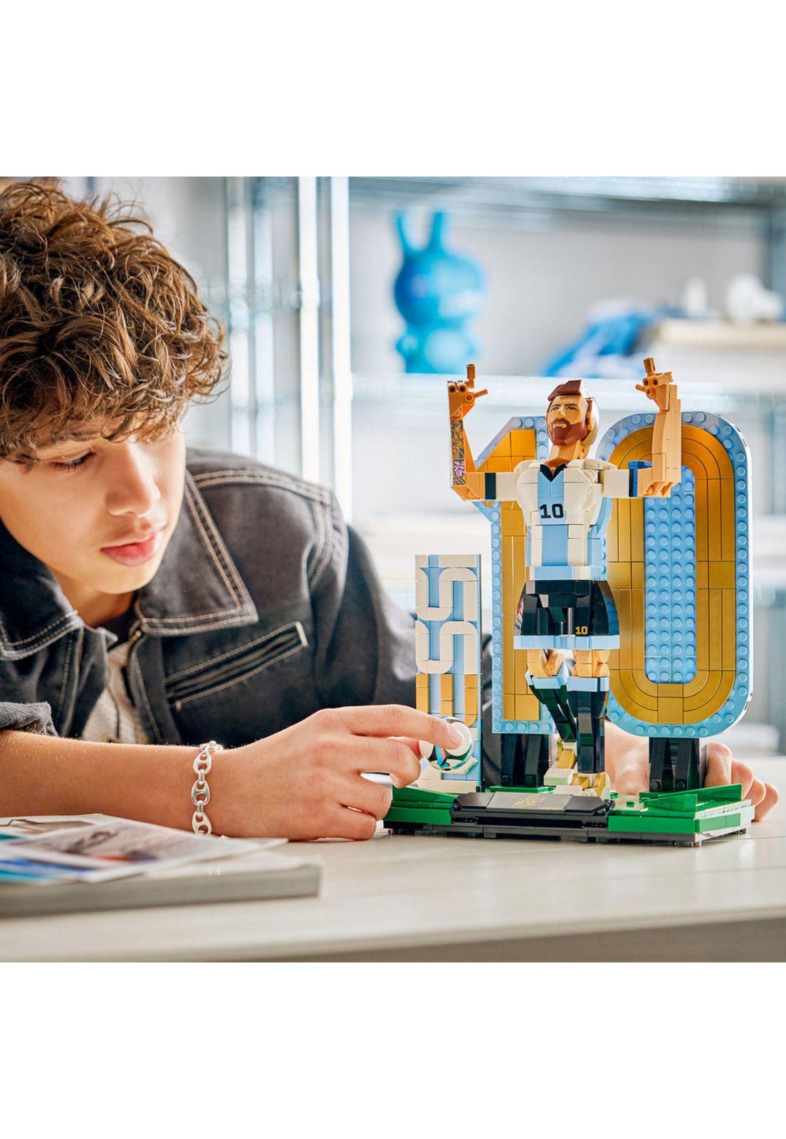 LEGO Special Edition - Lionel Messi: Leyenda del Futbol - 43015-6