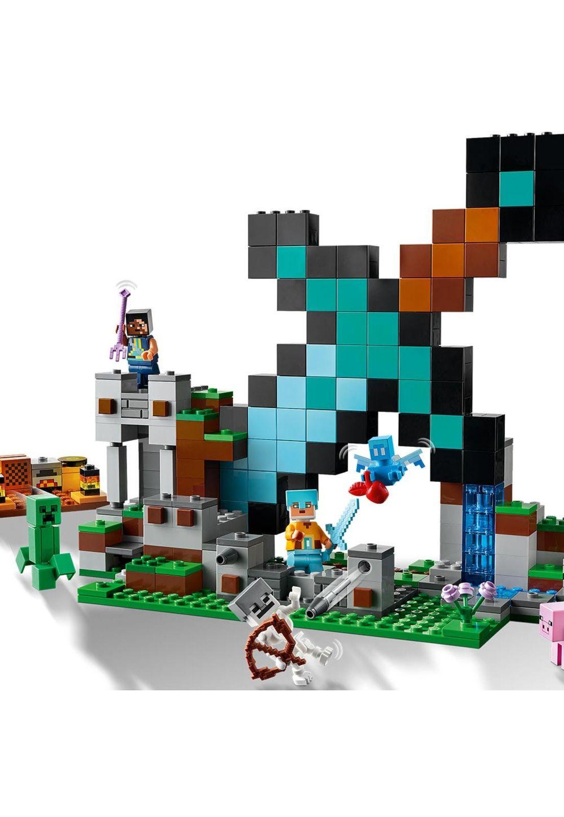LEGO El Puesto Avanzado de la Espada  - 21244-2