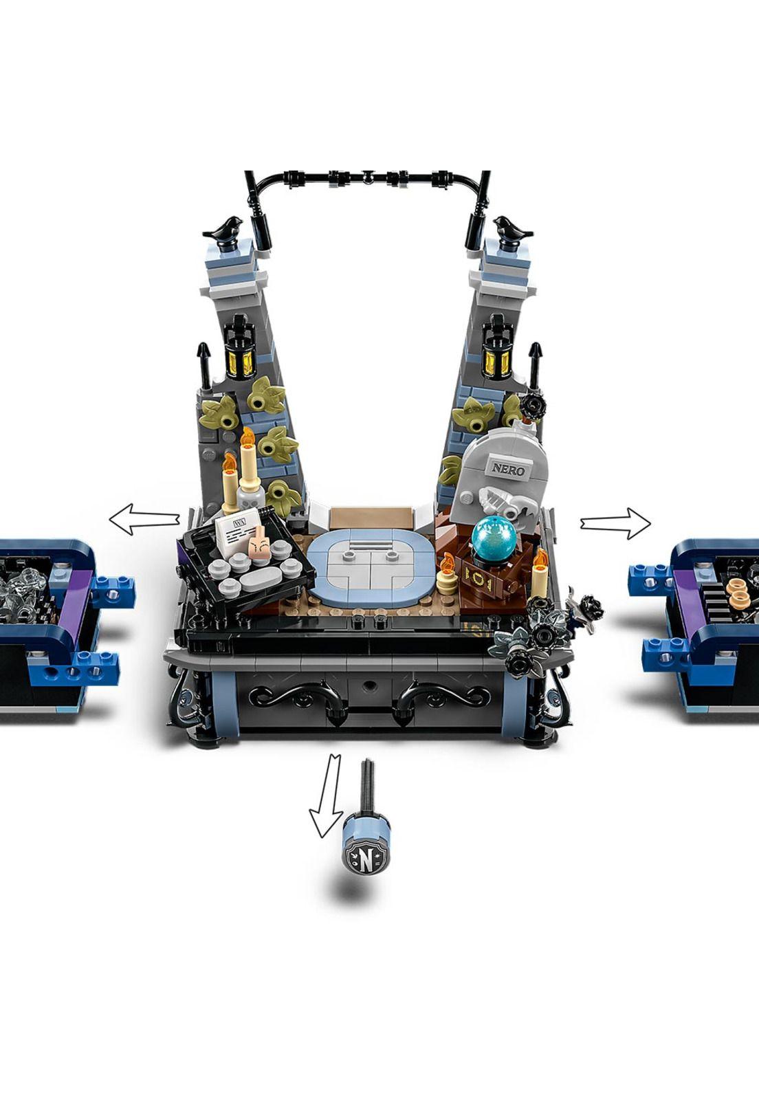 LEGO Wednesday Figura de Merlina Addams - 76780-8