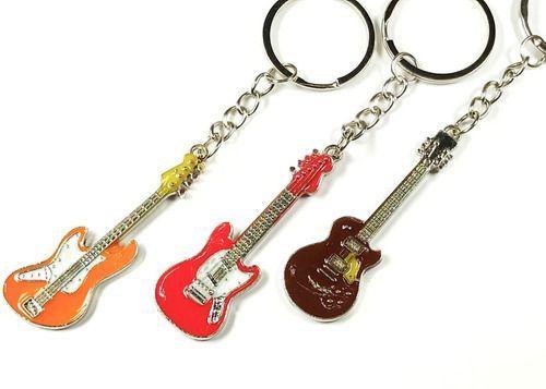 LLAVERO GUITARRA ELECTRICA  POR UNIDAD  3 COLORES AG95-0