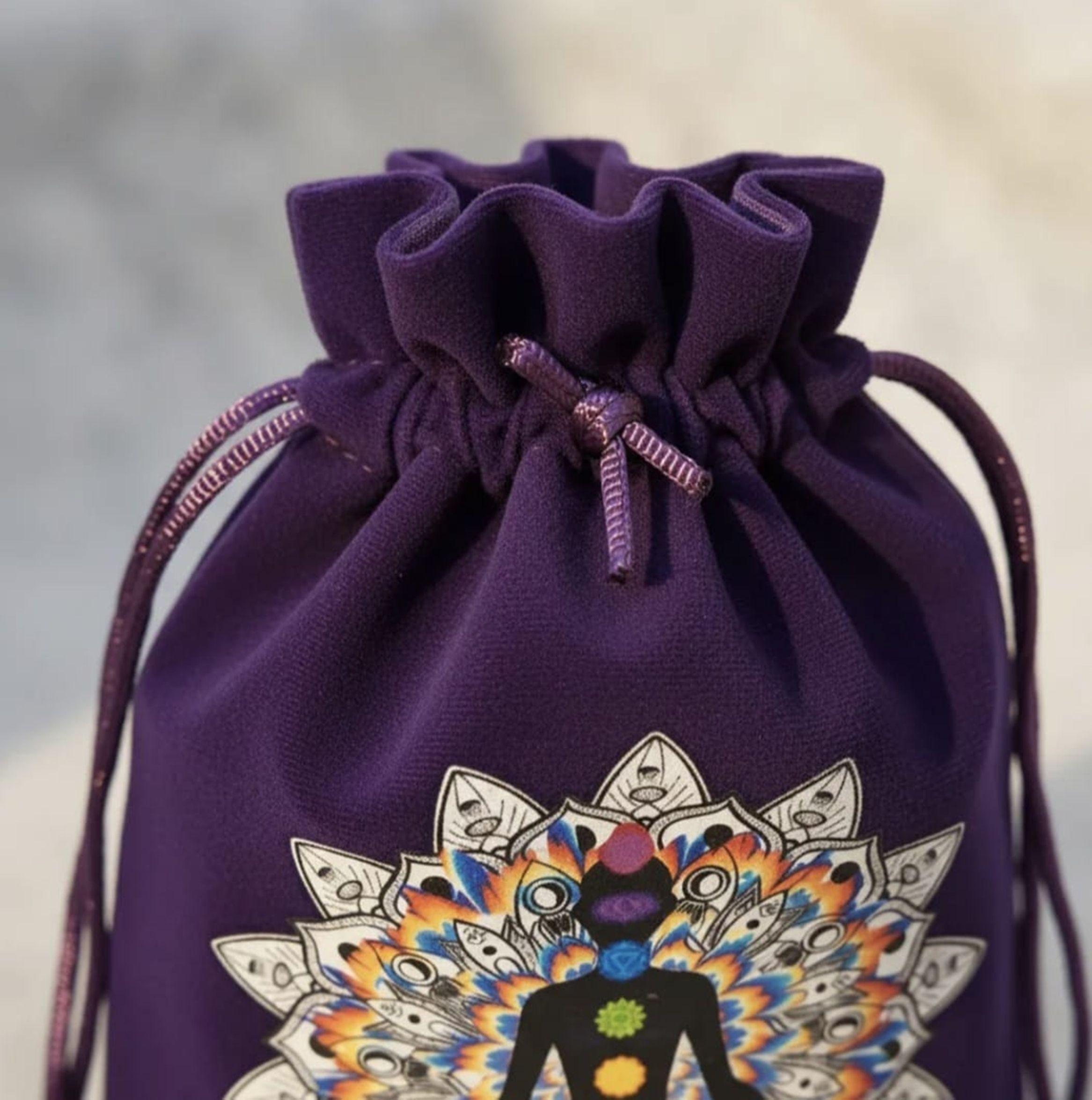 BOLSA DE TERCIOPELO DE TAROT DE LOS 7 CHAKRAS 18 X 12 CM-5