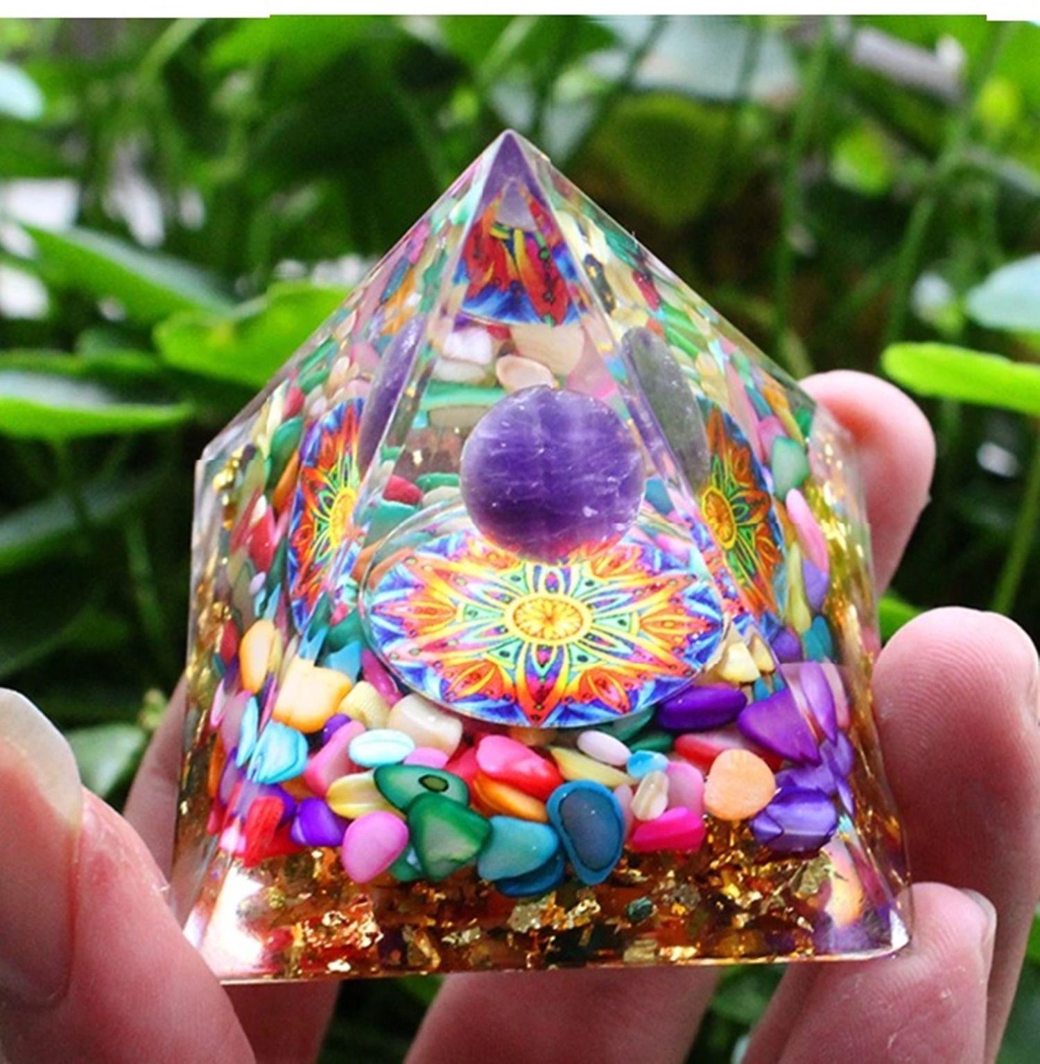 PIRAMIDE DE ORGON CON BOLA DE AMATISTA 5X5 CMS-1