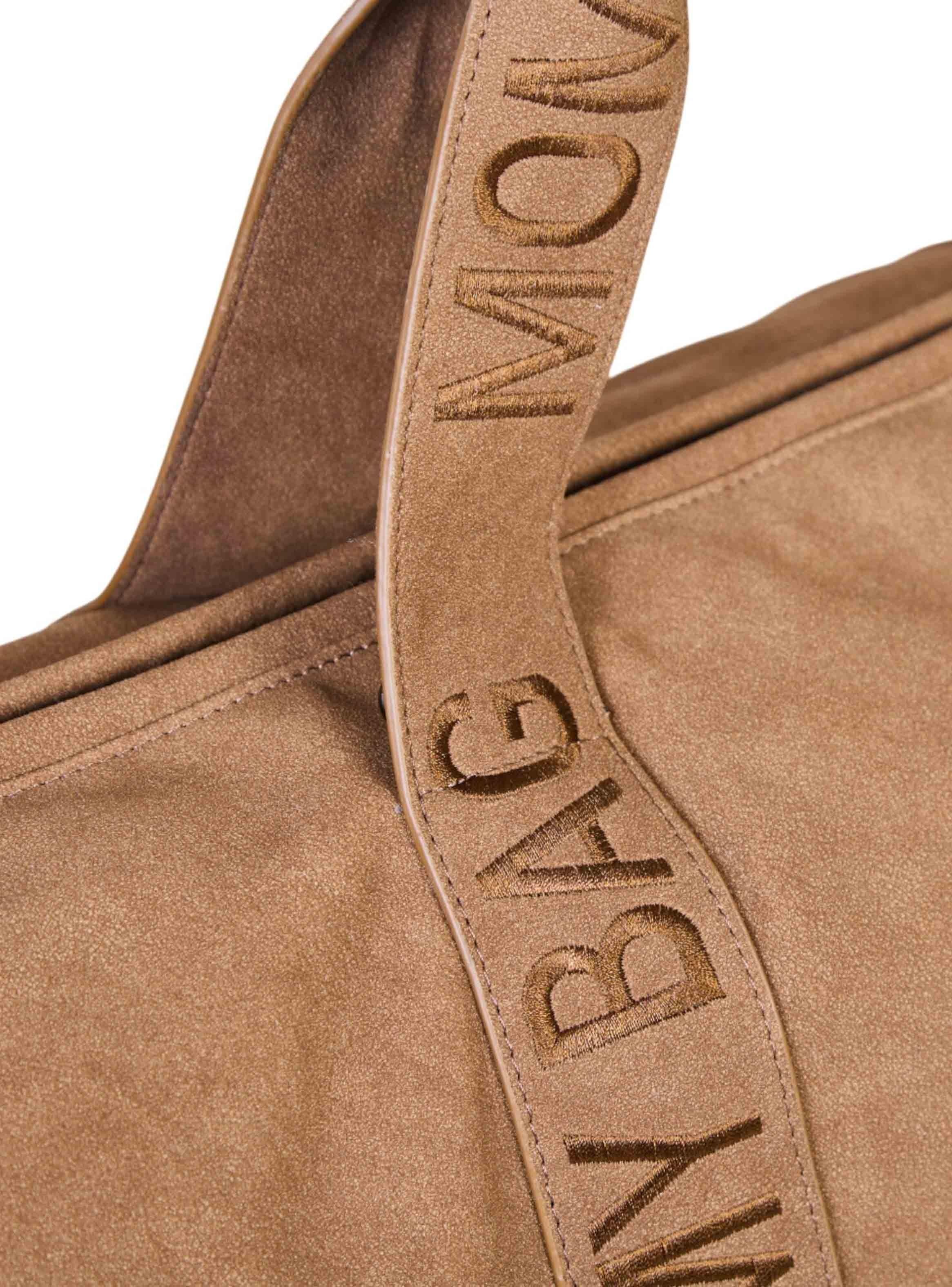 Bolso maternal, amplio y liviano, con mudador, correa para el hombro, bolsillos-4