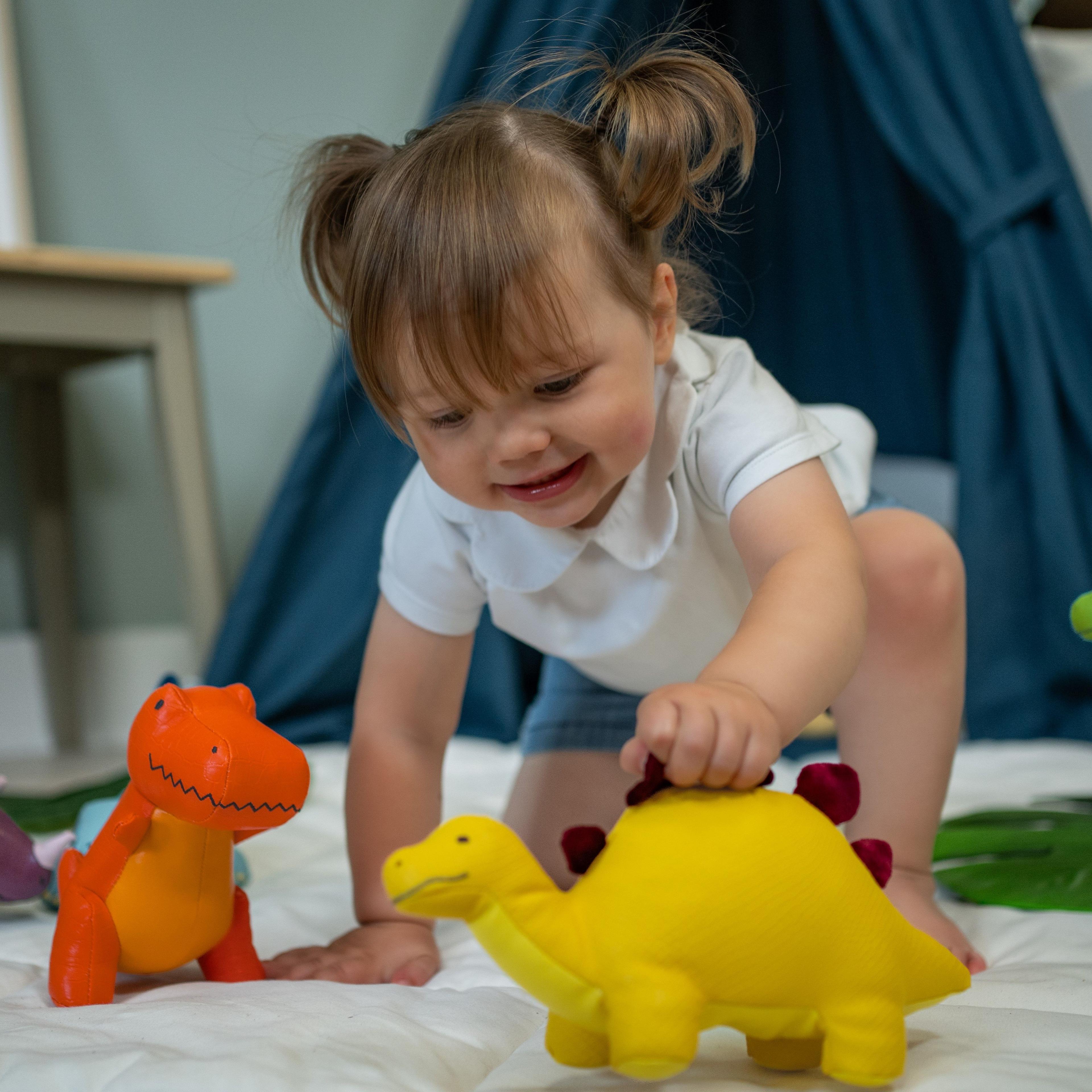 Steffy El Estegosaurio - Dino Friends-5