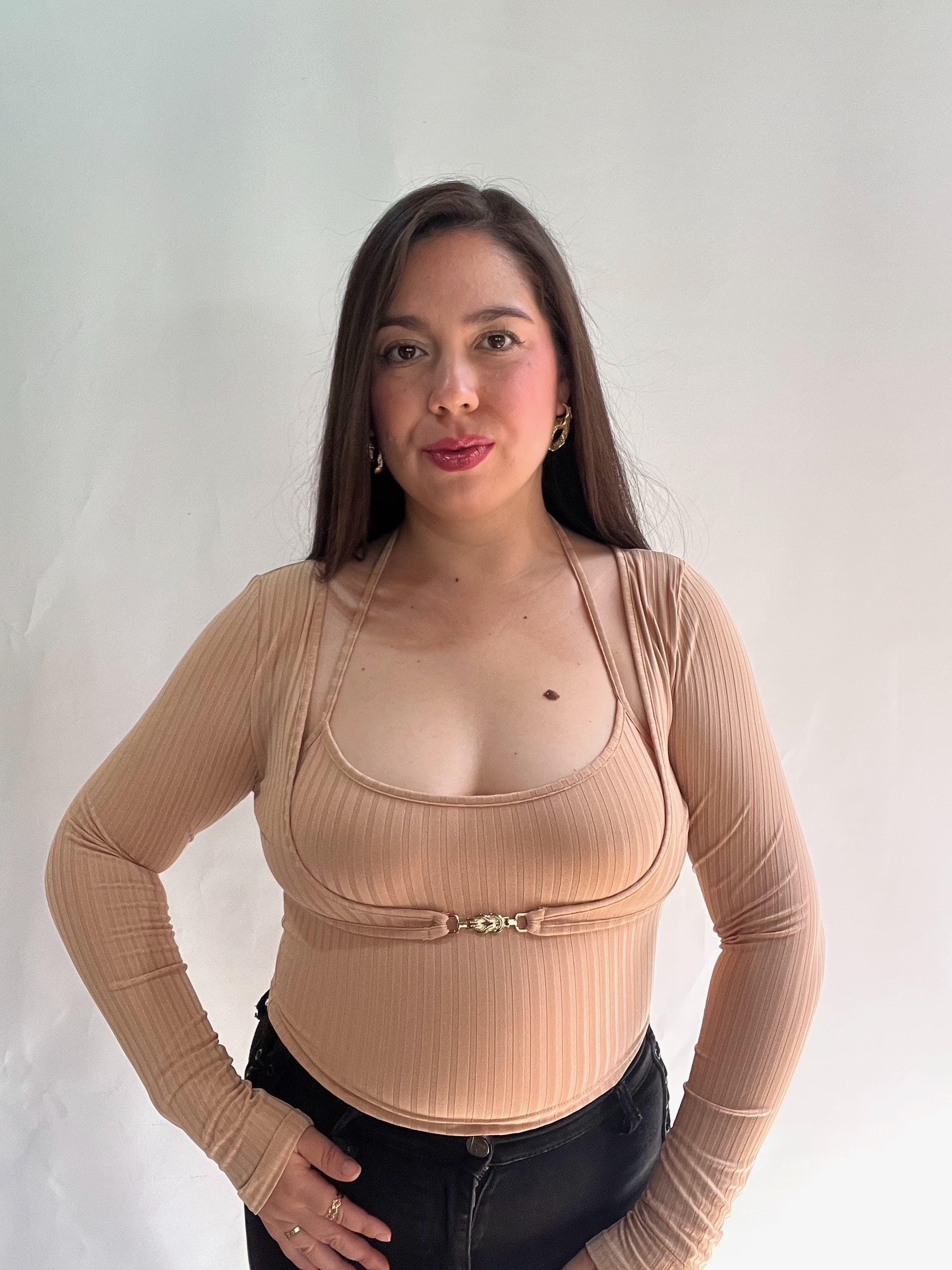 Polera Mujer Beige Manga Larga Elegante con Broche Dorado-8