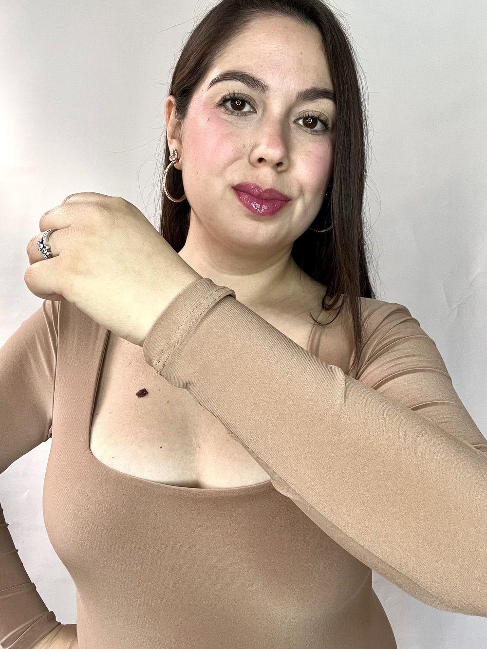 Body Mujer Doble Escote Cuadrado Manga Larga Beige-2