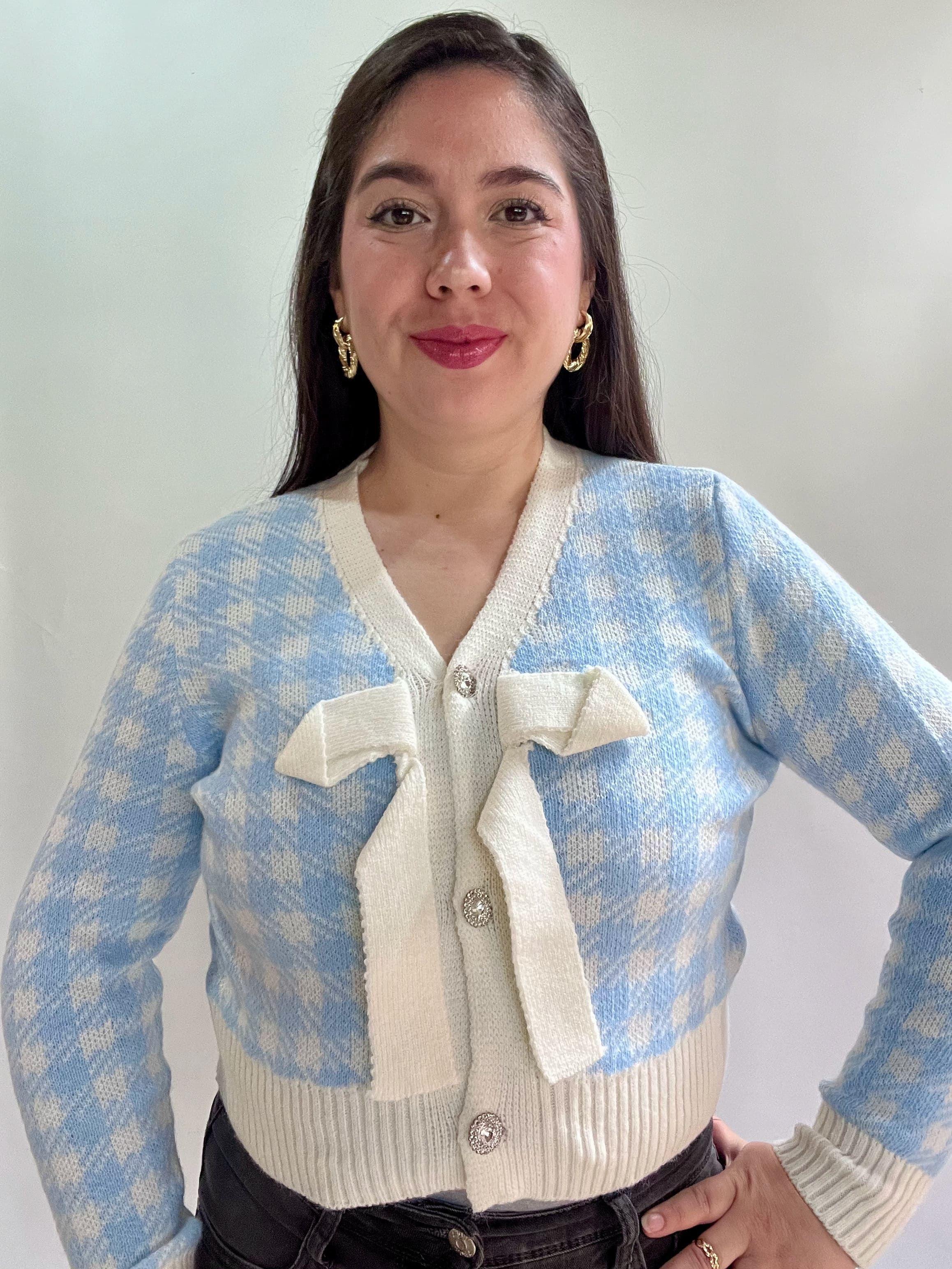 Chaleco Mujer Celeste con Diseno y Lazo Frontal Tejido-3